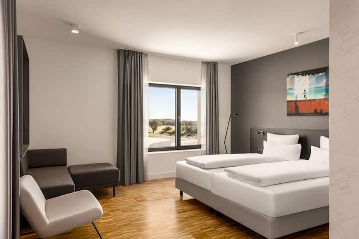 Guest room at the Vienna House by Wyndham Ernst Leitz Wetzlar in Wetzlar, Other than US/Canada
