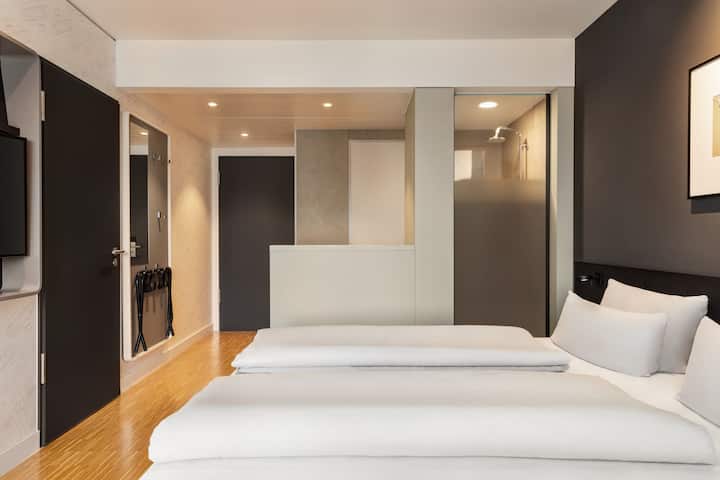Guest room at the Vienna House by Wyndham Ernst Leitz Wetzlar in Wetzlar, Other than US/Canada