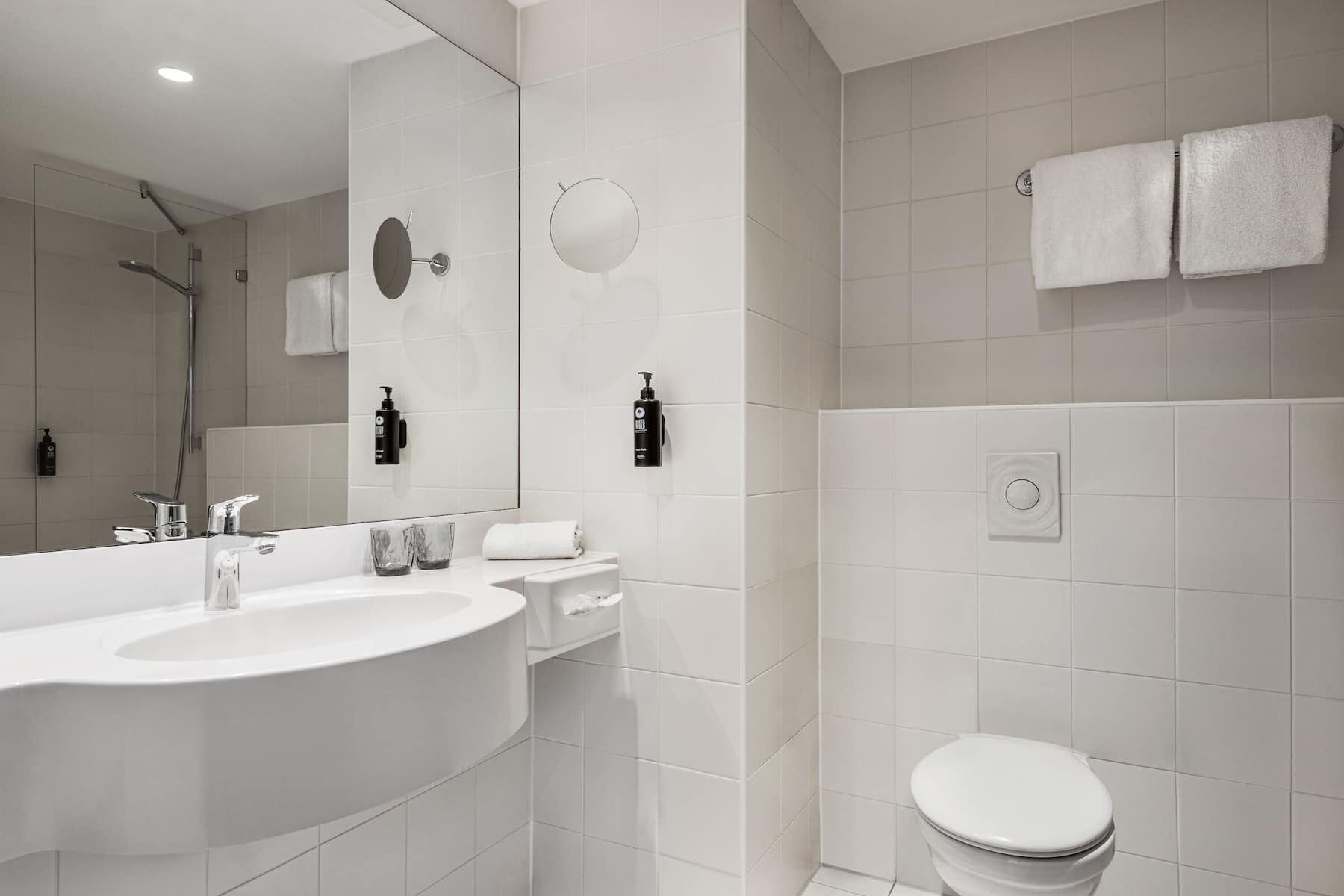 Guest room bath at the Vienna House Easy by Wyndham Wuppertal in Wuppertal, Other than US/Canada