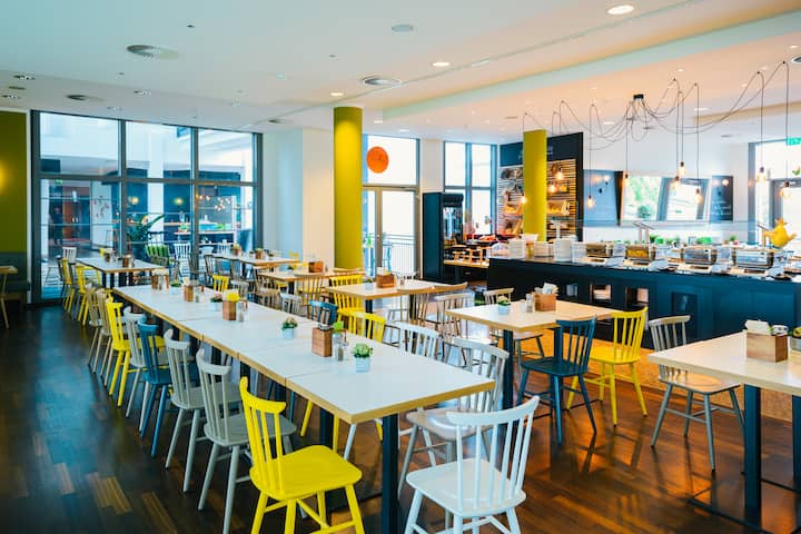 Vienna House Easy by Wyndham Wuppertal restaurant in Wuppertal, Other than US/Canada