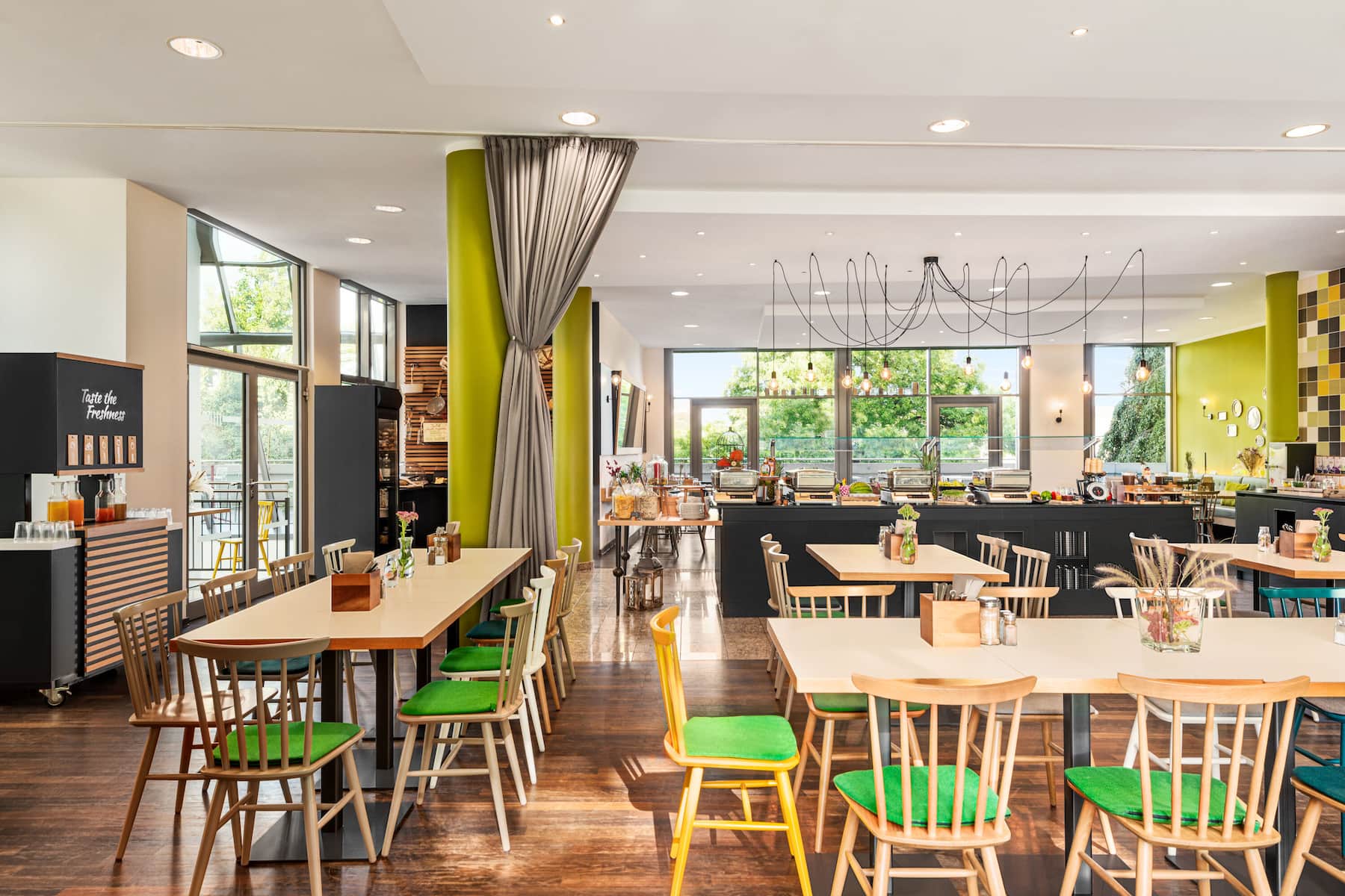 Vienna House Easy by Wyndham Wuppertal restaurant breakfast area with seating in Wuppertal, Other than US/Canada