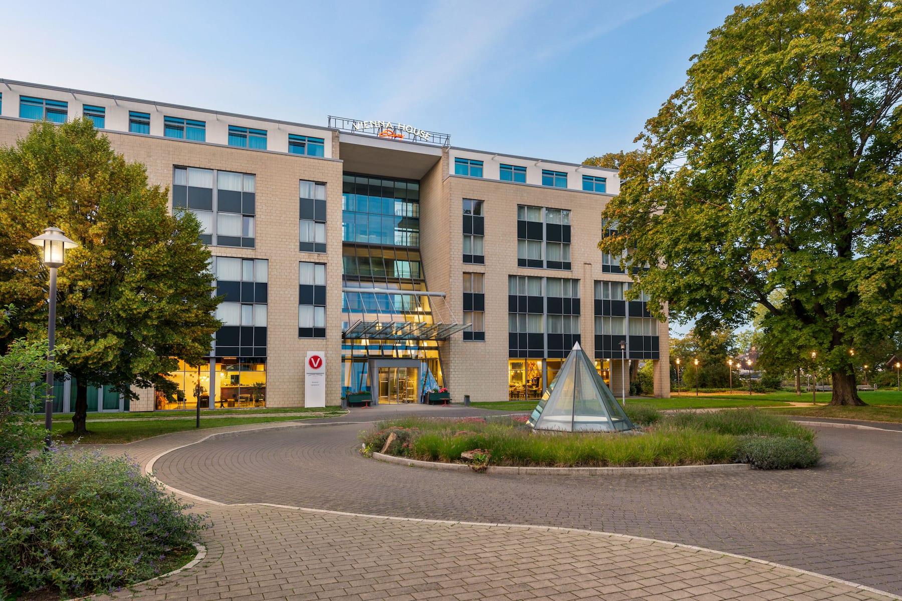 Exterior of Vienna House Easy by Wyndham Wuppertal hotel in Wuppertal, Other than US/Canada