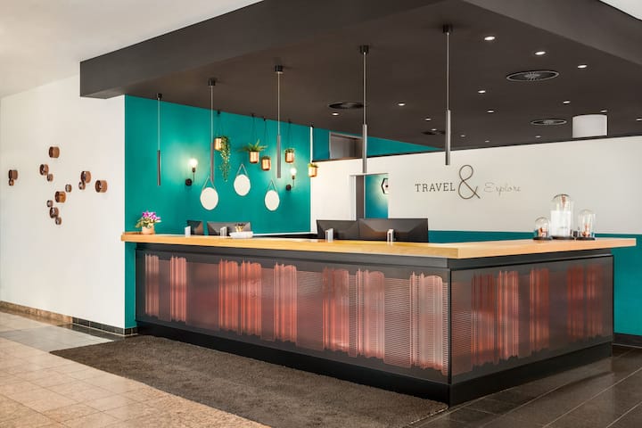Vienna House Easy by Wyndham Wuppertal reception in Wuppertal, Other than US/Canada