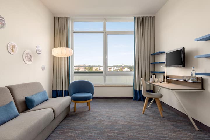 Vienna House Easy by Wyndham Wuppertal suite in Wuppertal, Other than US/Canada