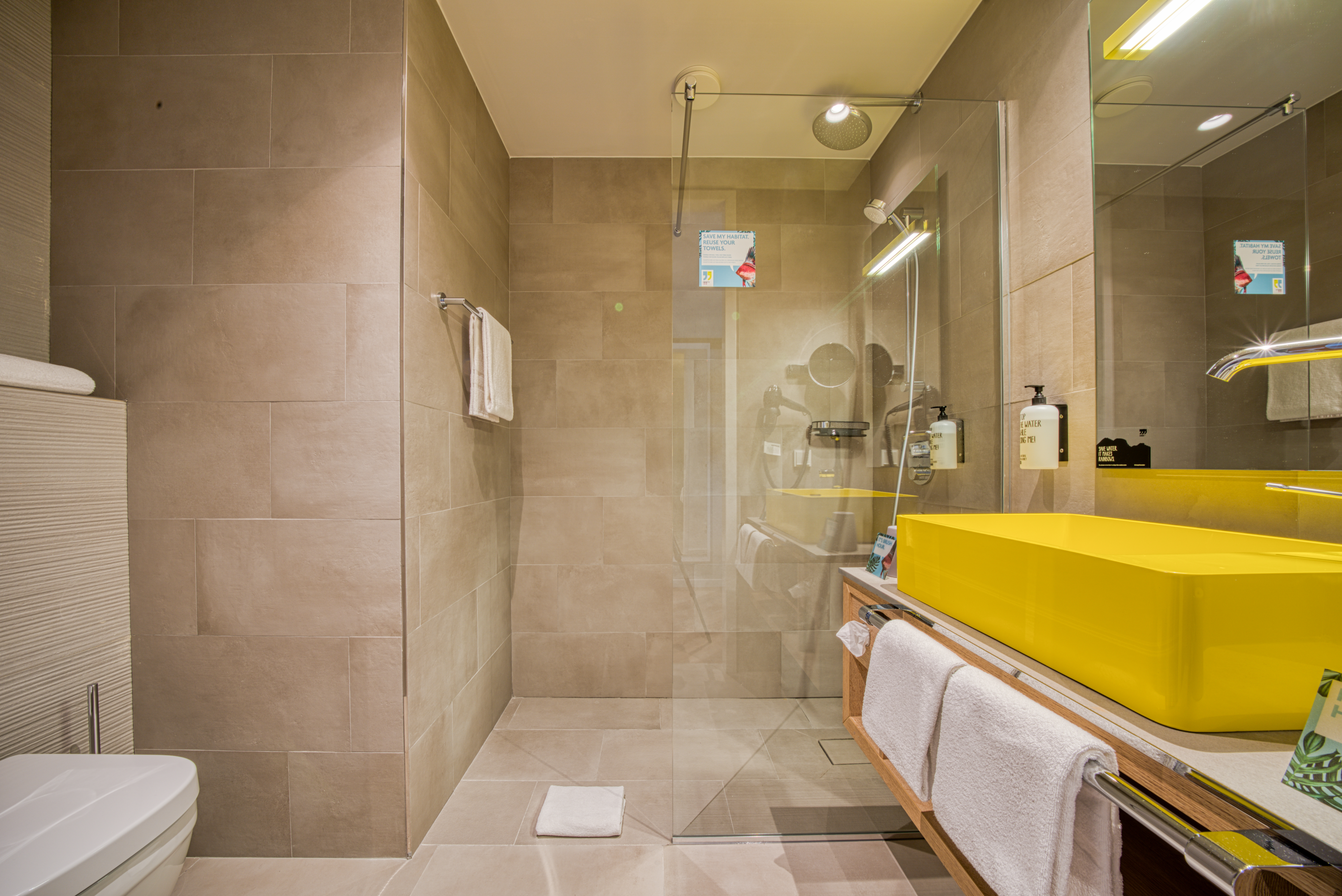 Guest room bath at the Vienna House Easy by Wyndham Amsterdam Airport in Hoofddorp, Other than US/Canada