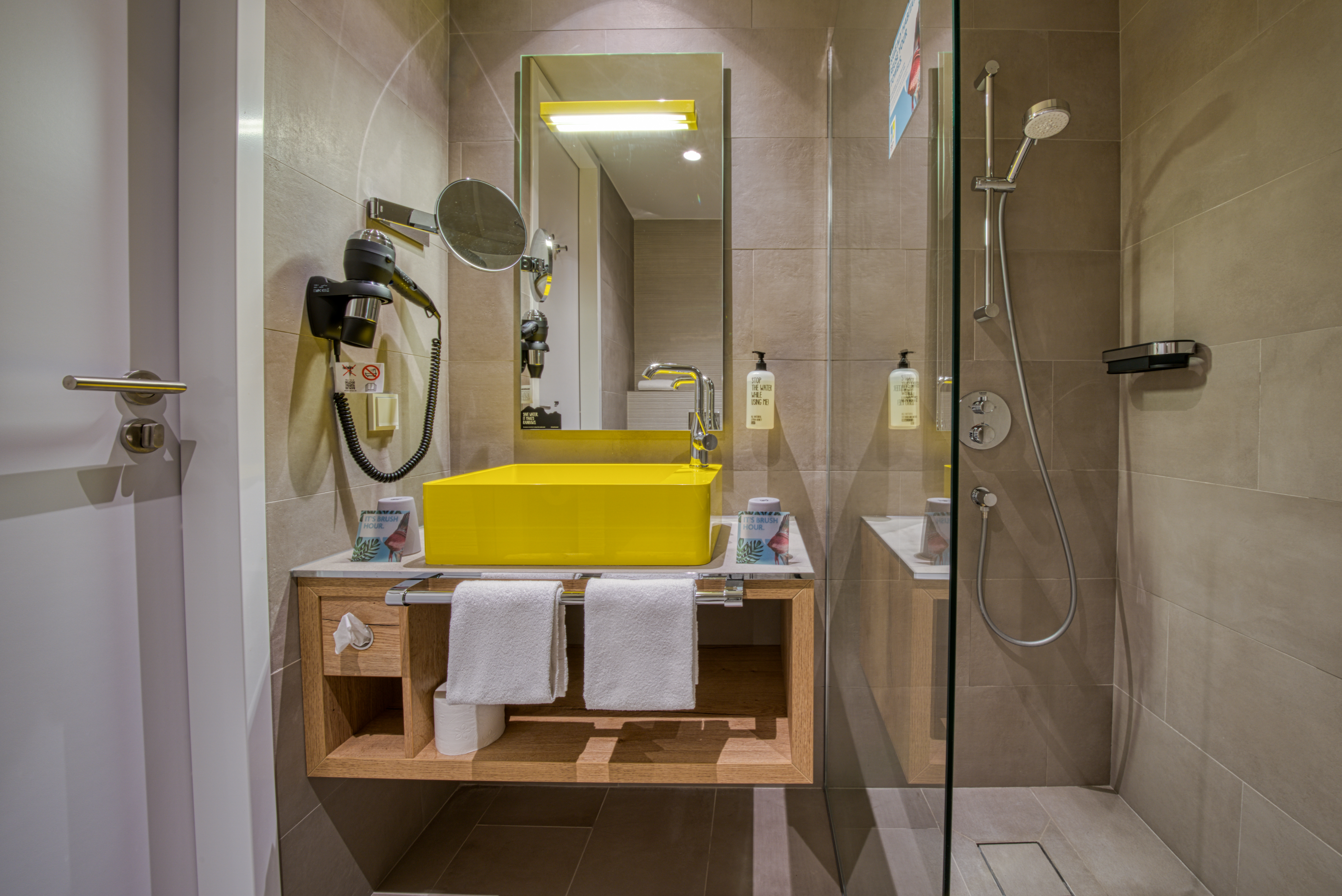 Guest room bath at the Vienna House Easy by Wyndham Amsterdam Airport in Hoofddorp, Other than US/Canada