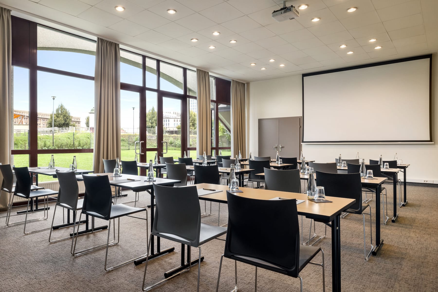 Classroom meeting room at Vienna House Easy by Wyndham Cracow in Cracow, Other than US/Canada