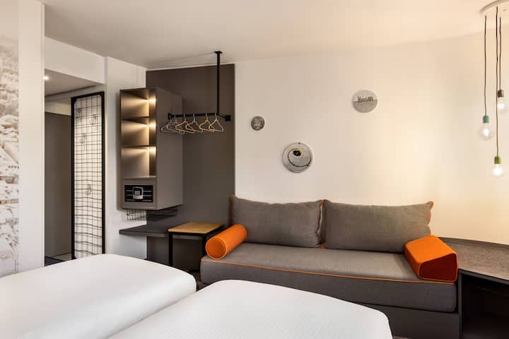 Guest room at the Vienna House Easy by Wyndham Cracow in Cracow, Other than US/Canada