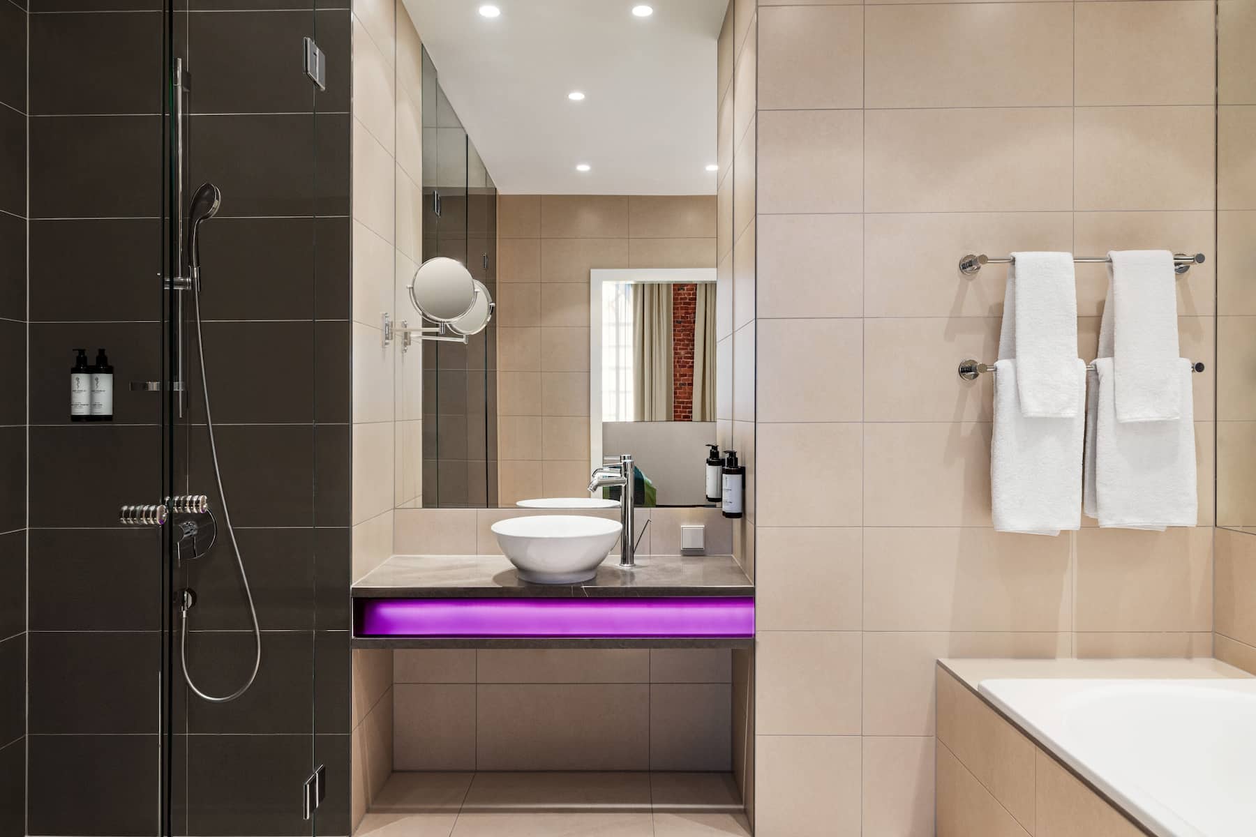Guest room bath at the Vienna House by Wyndham Andel's Lodz in Lodz, Other than US/Canada