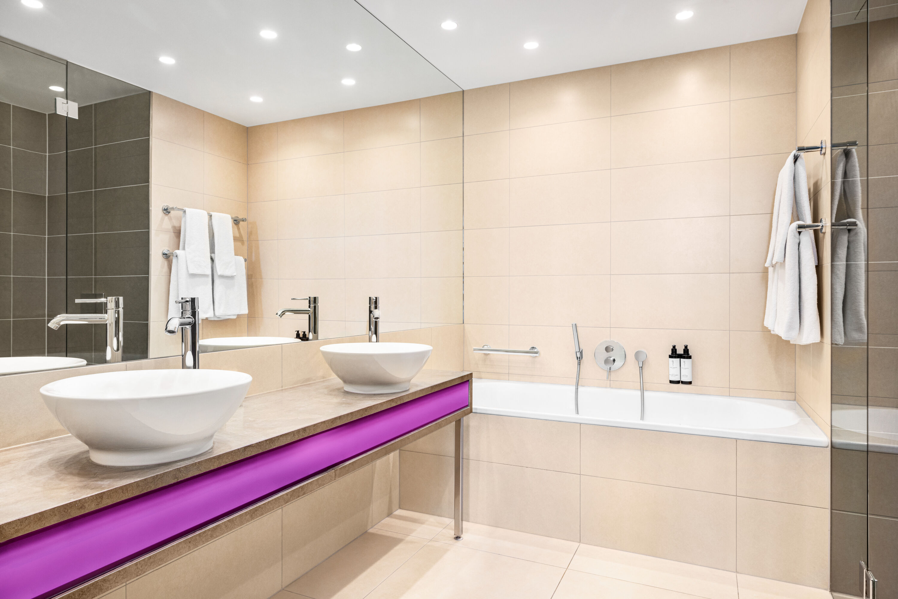 Guest room bath at the Vienna House by Wyndham Andel's Lodz in Lodz, Other than US/Canada