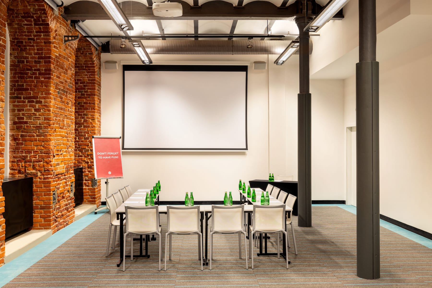 U-shape meeting room at Vienna House by Wyndham Andel's Lodz in Lodz, Other than US/Canada