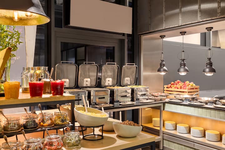 Free breakfast at Vienna House by Wyndham Mokotow Warsaw in Warszawa, Other than US/Canada