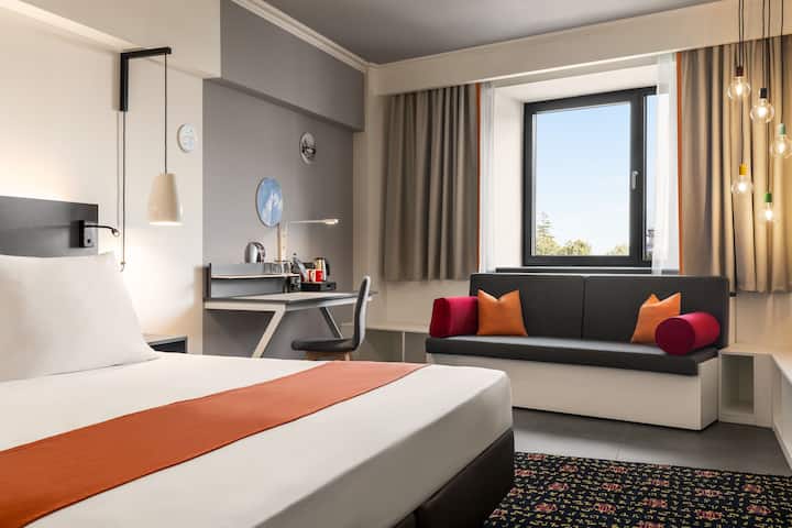 Guest room at the Vienna House Easy by Wyndham Airport Bucharest in Otopeni, Other than US/Canada