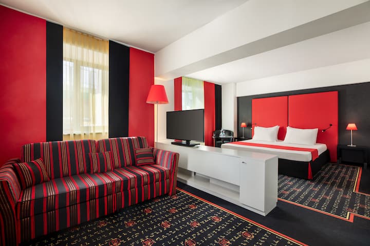 Vienna House Easy by Wyndham Airport Bucharest suite in Otopeni, Other than US/Canada