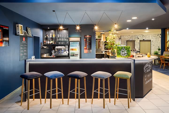 Bar at Vienna House Easy by Wyndham Bratislava in Bratislava, Other than US/Canada