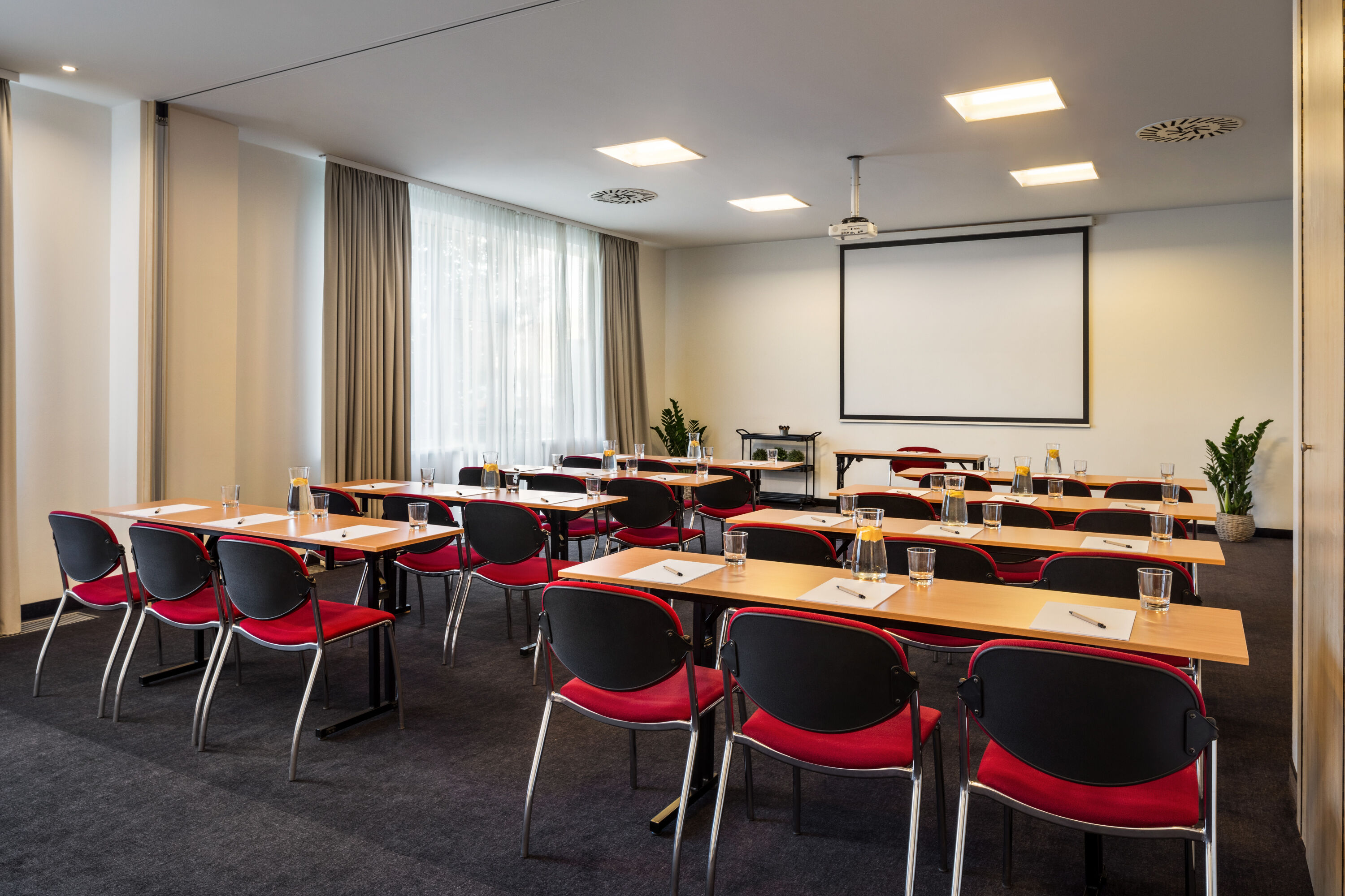 Classroom meeting room at Vienna House Easy by Wyndham Bratislava in Bratislava, Other than US/Canada
