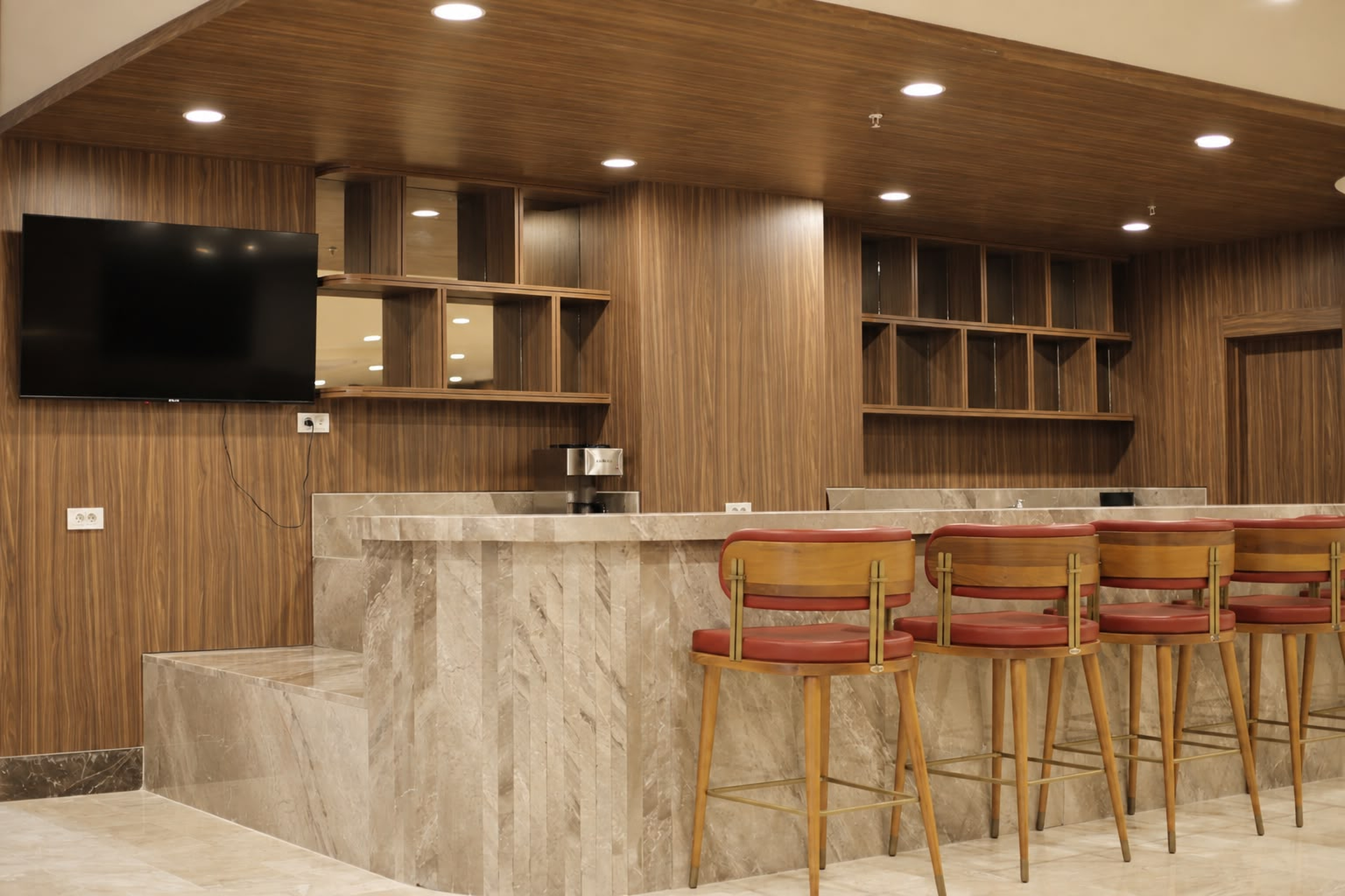 Bar at Vienna House by Wyndham Istanbul Bahcelievler in Istanbul, Other than US/Canada