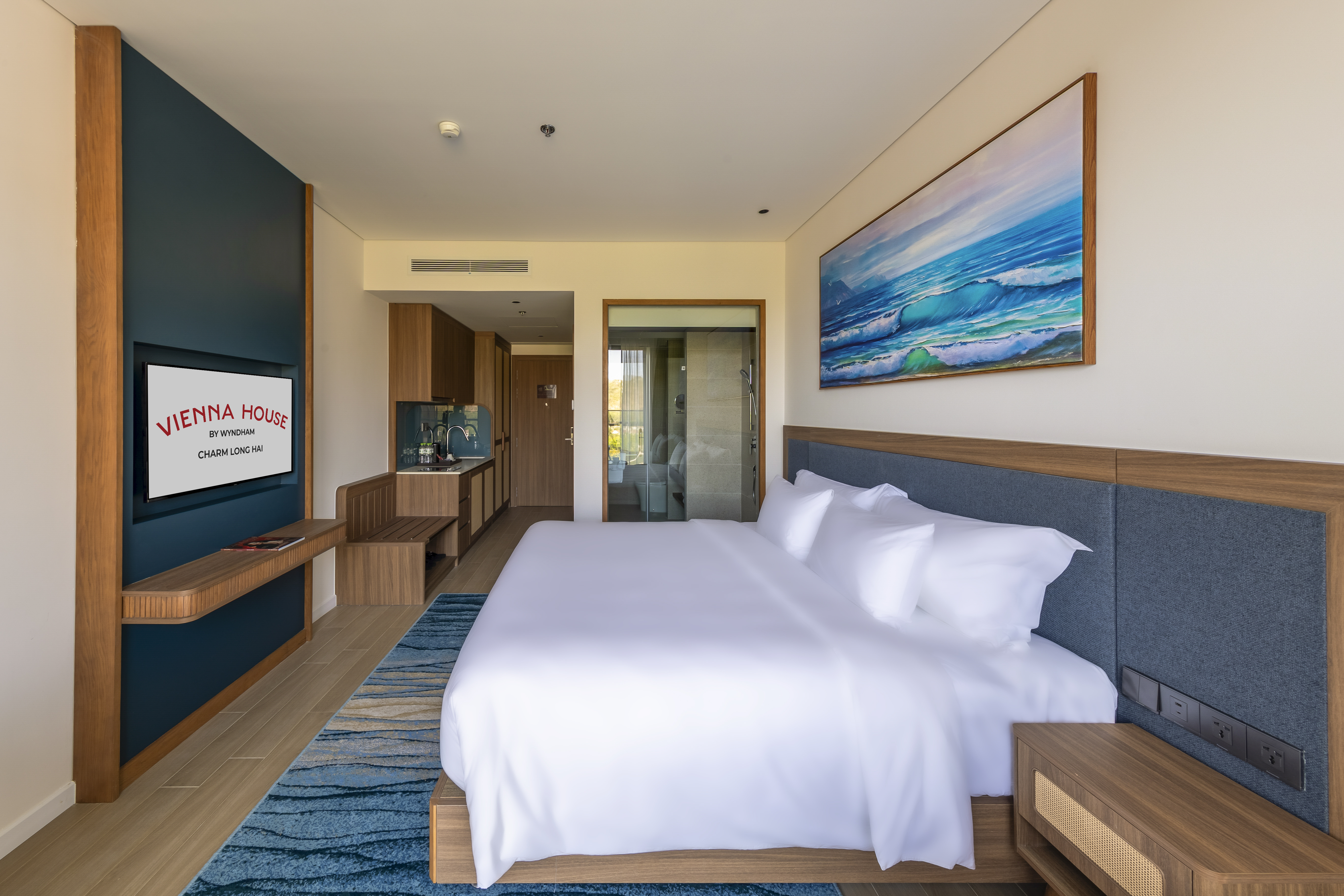 Guest room at the Vienna House by wyndham Vung Tau Charm Long Hai in Ho Chi Minh, Other than US/Canada
