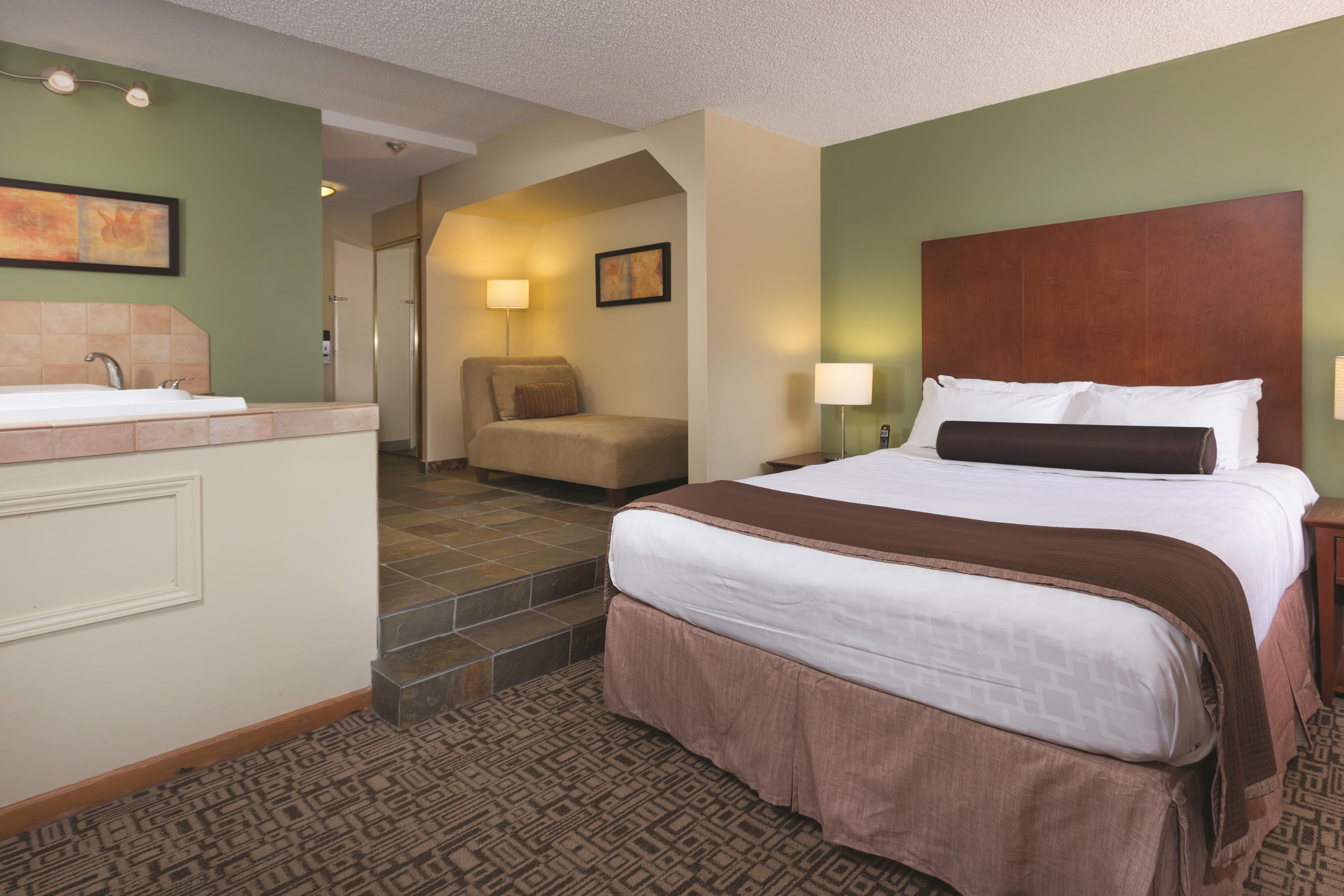 Guest room at the Mountainside Lodge in Whistler, British Columbia
