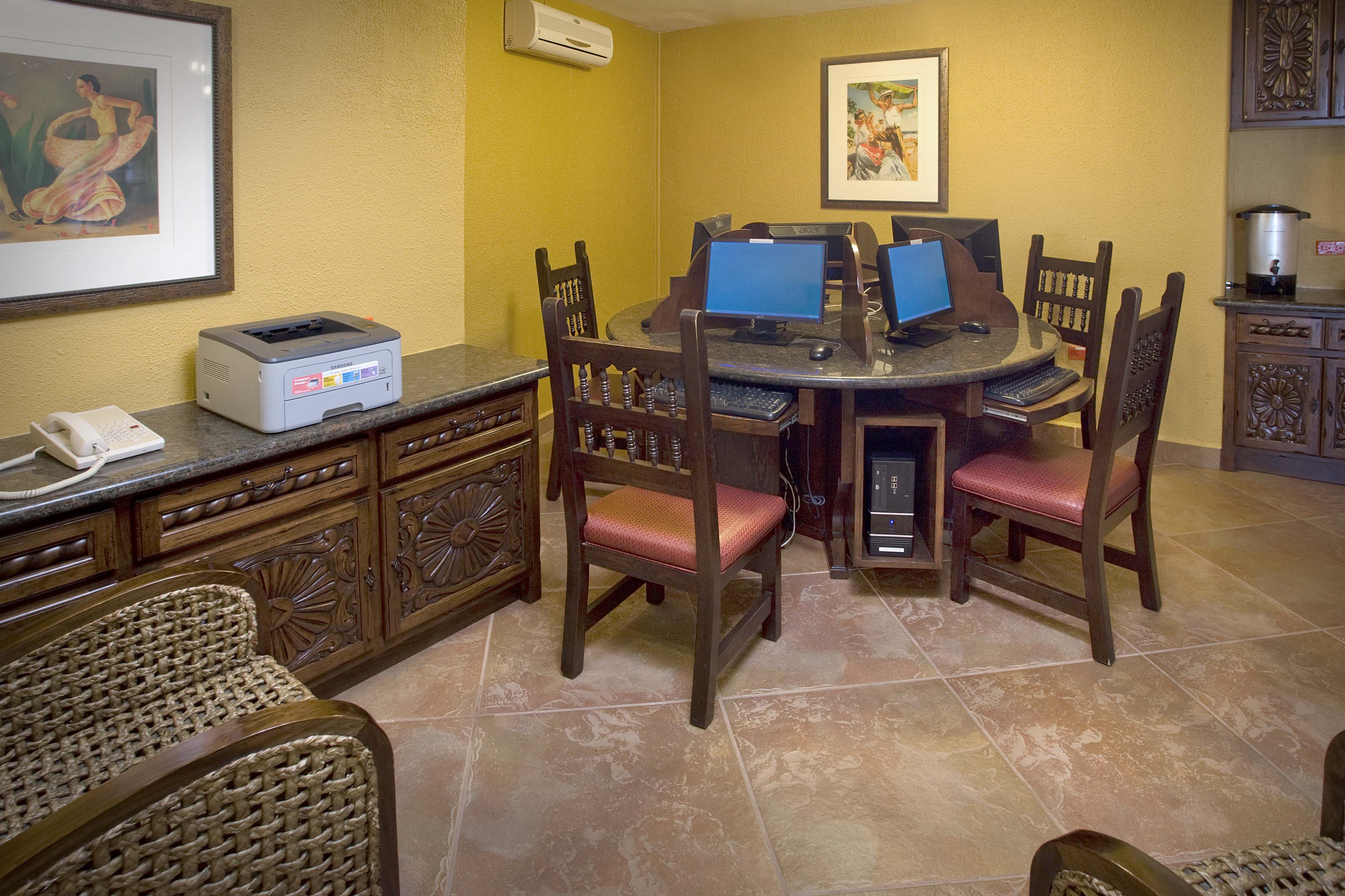 WorldMark Coral Baja business center feature in San Jose del Cabo BCS, Other than US/Canada