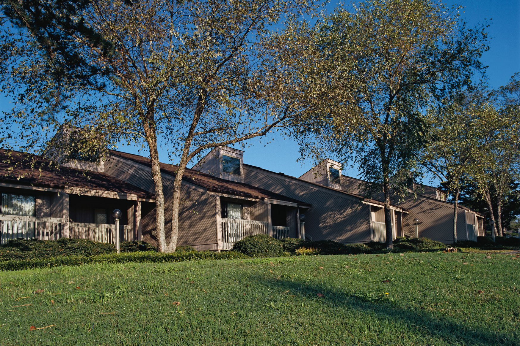 Exterior of Club Wyndham Resort at Fairfield Bay hotel in Fairfield Bay, Arkansas