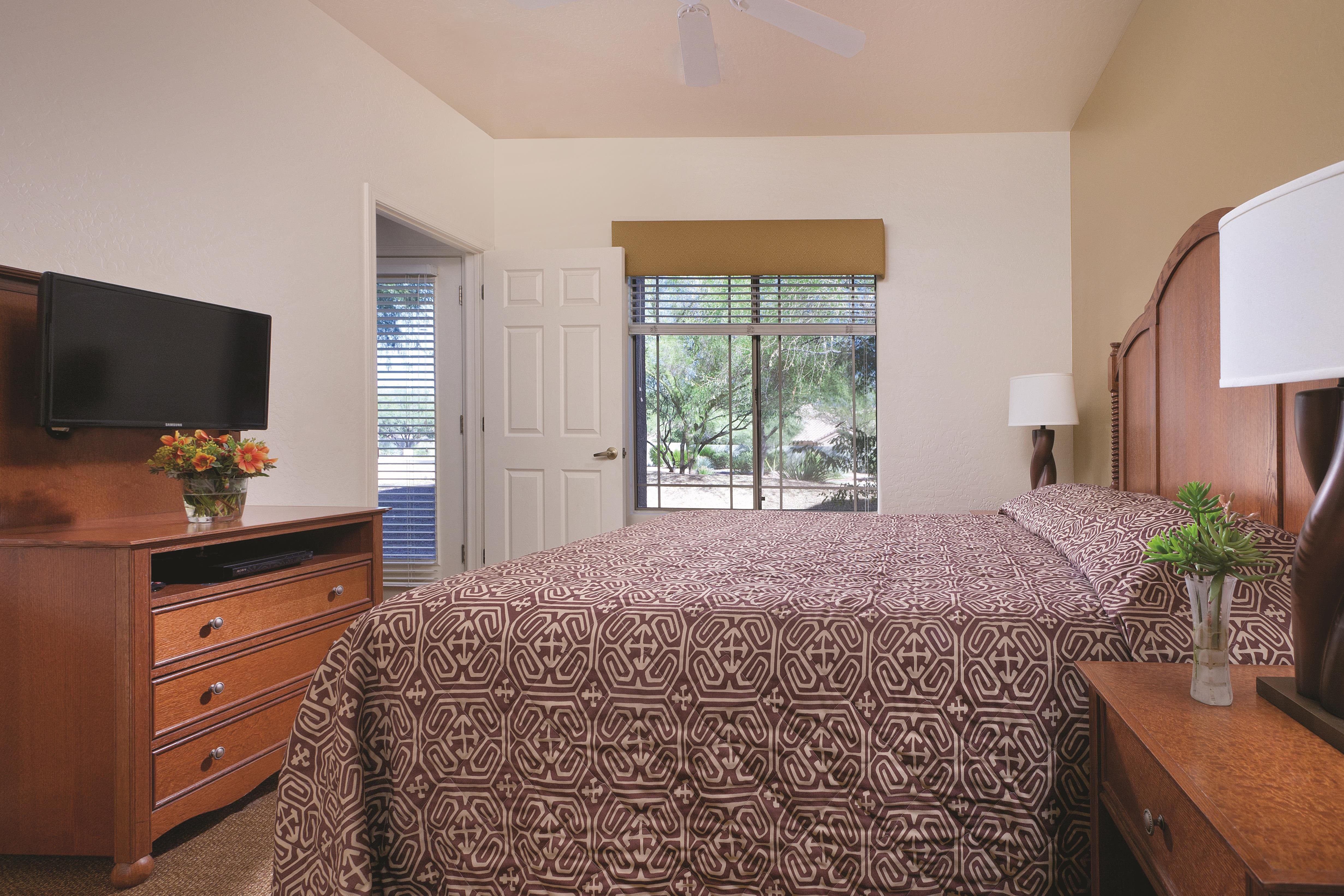 Guest room at the WorldMark Rancho Vistoso in Oro Valley, Arizona