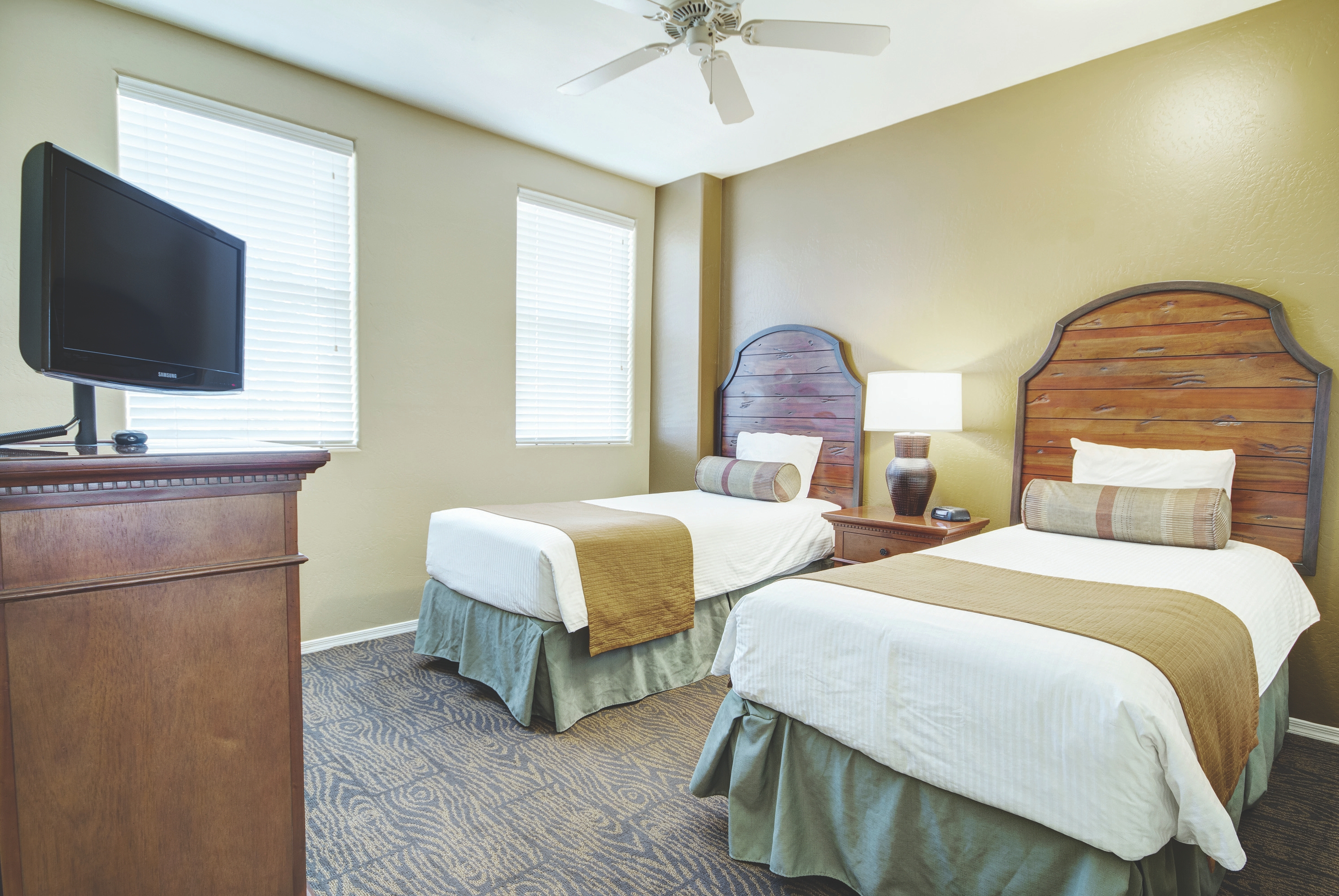 Guest room at the WorldMark Bison Ranch in Overgaard, Arizona