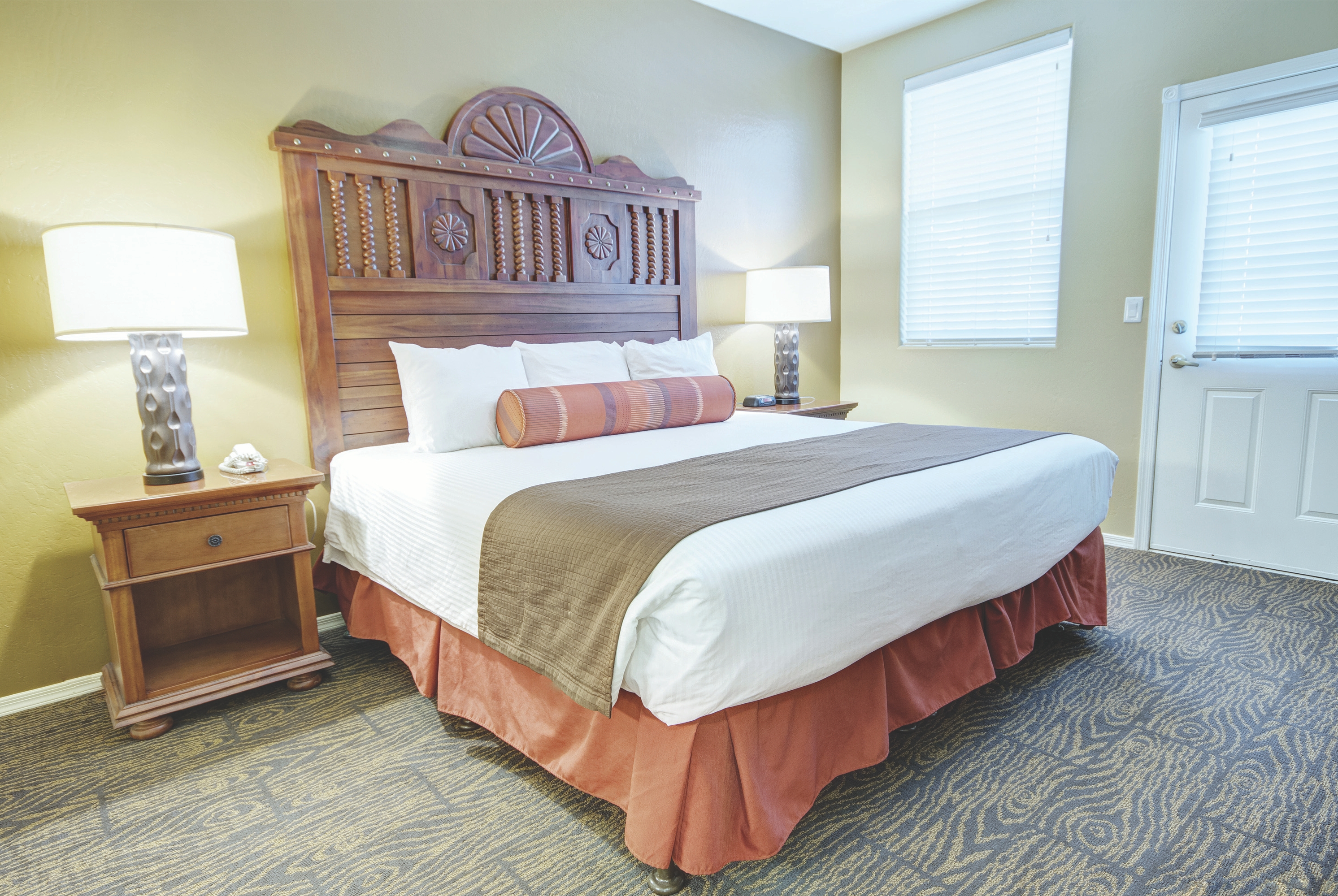 Guest room at the WorldMark Bison Ranch in Overgaard, Arizona