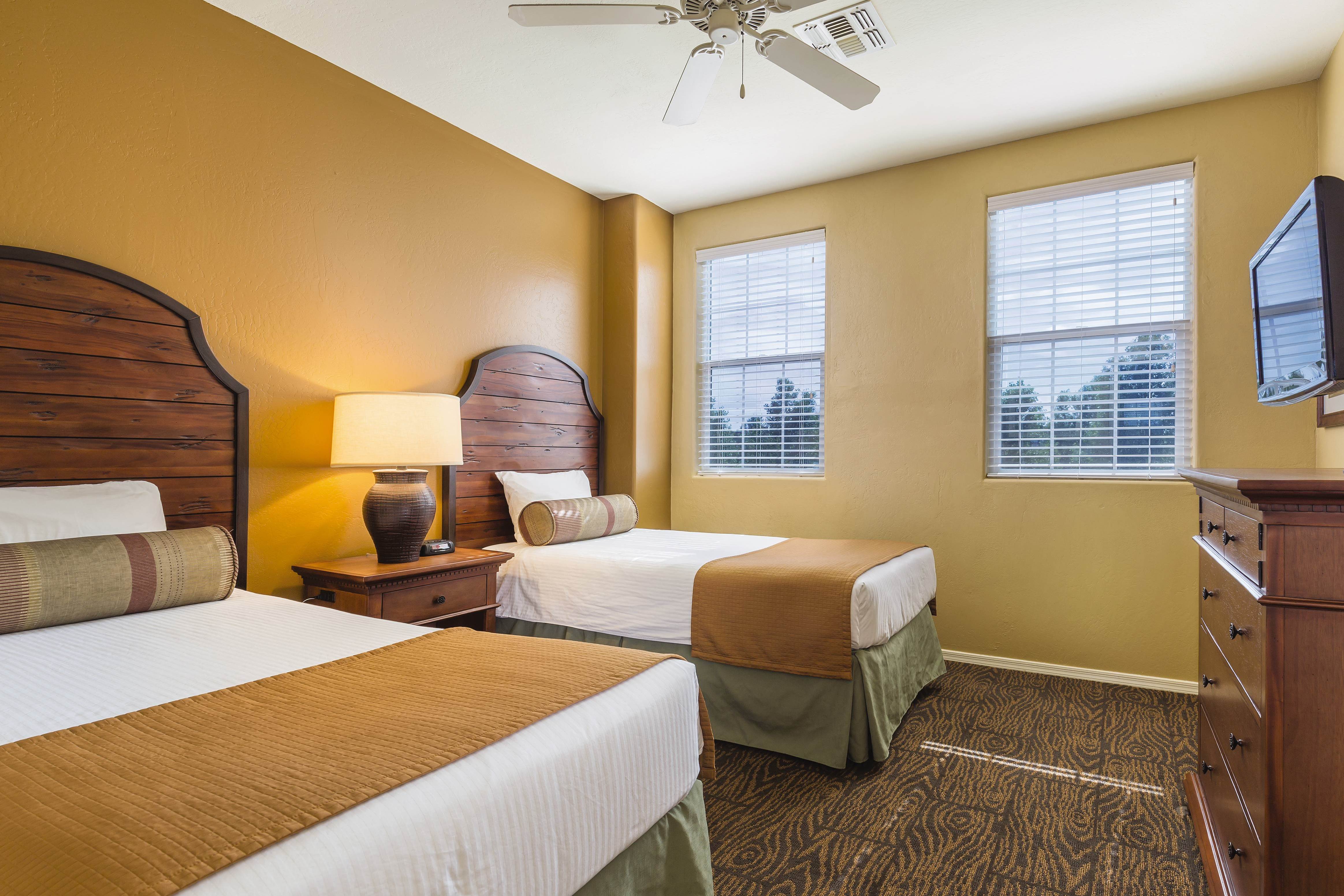 Guest room at the WorldMark Bison Ranch in Overgaard, Arizona