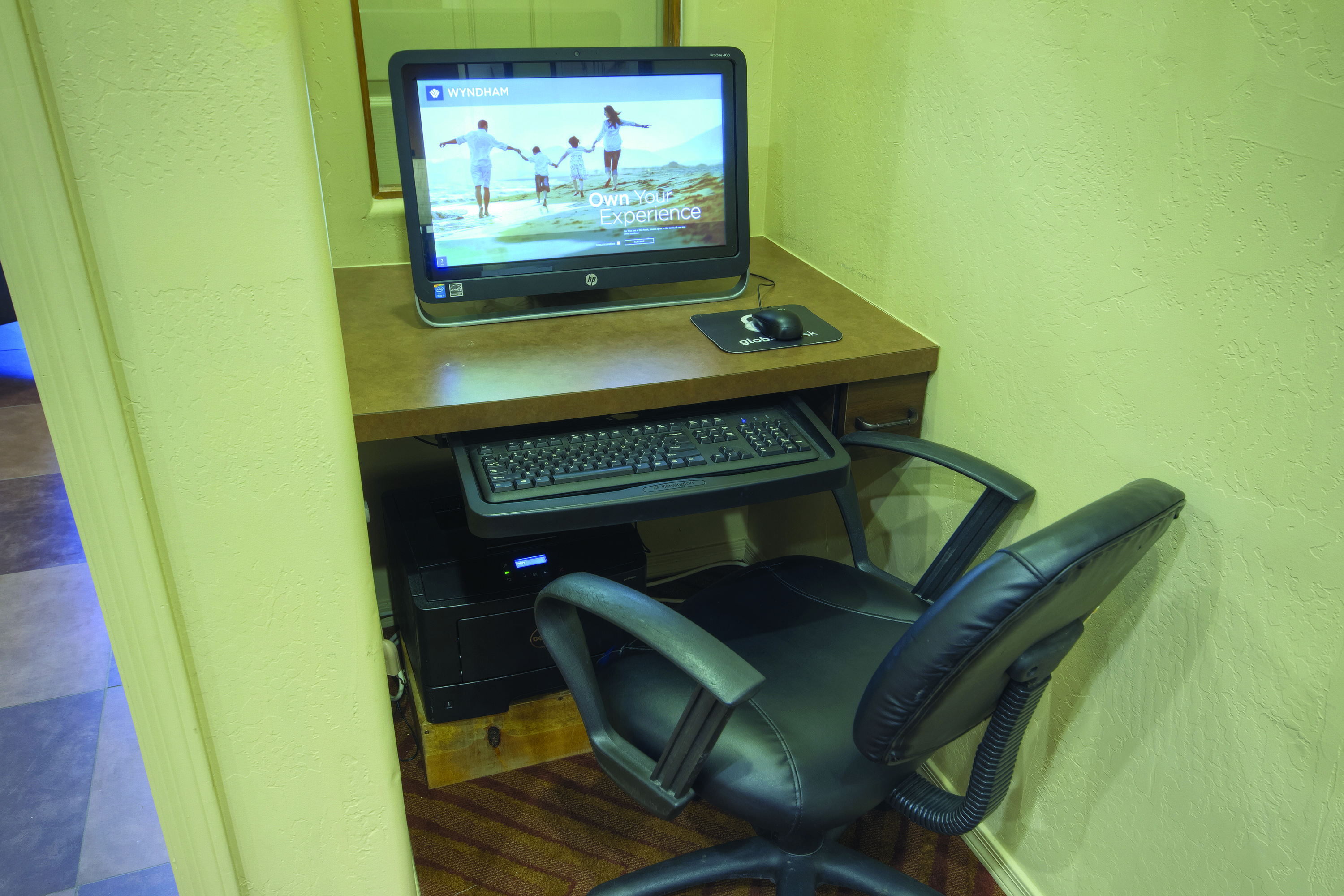 WorldMark Bison Ranch business center feature in Overgaard, Arizona