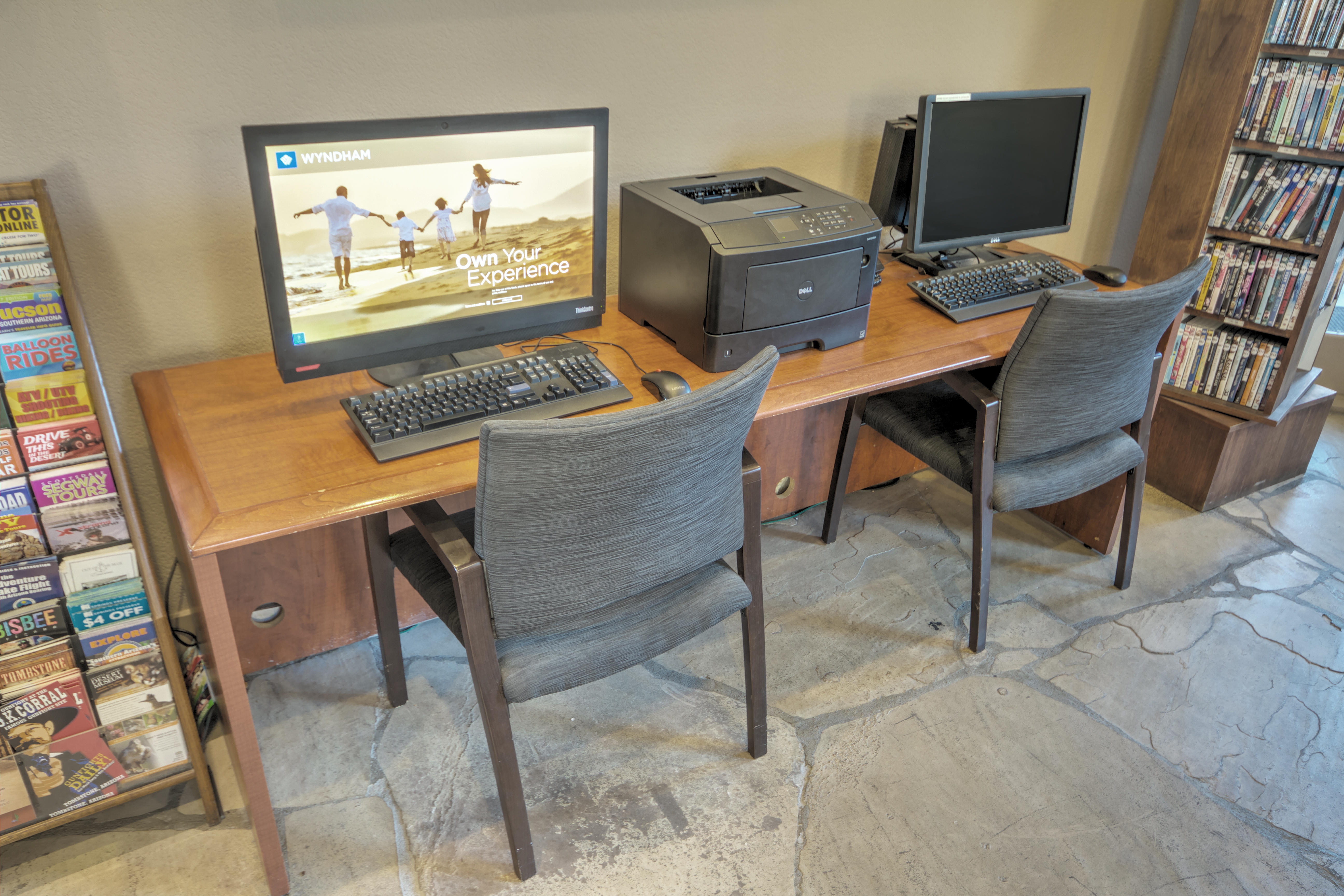 WorldMark Phoenix - South Mountain Preserve business center in Phoenix, Arizona