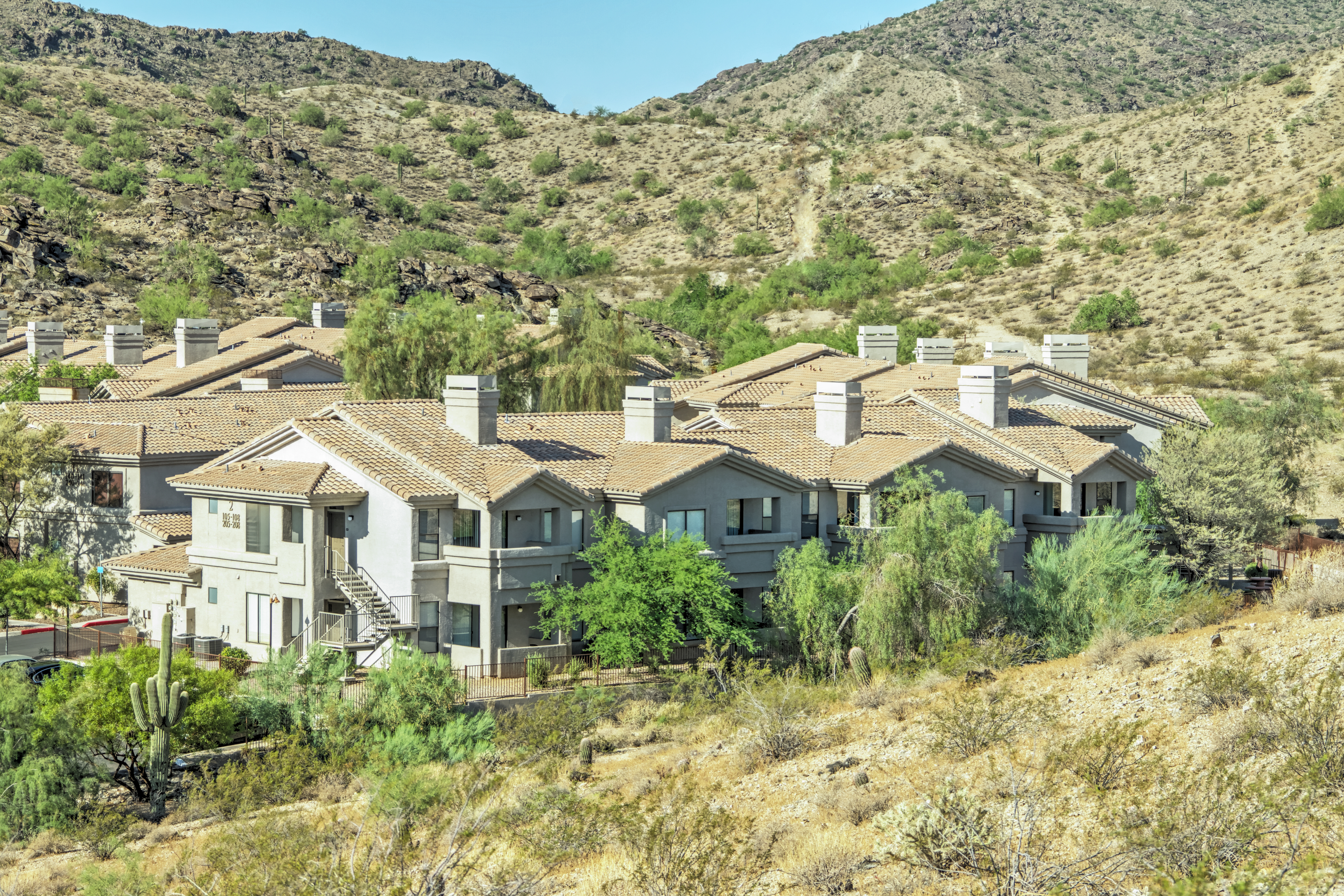 Exterior Day Image of WorldMark Phoenix - South Mountain Preserve hotel in Phoenix, Arizona
