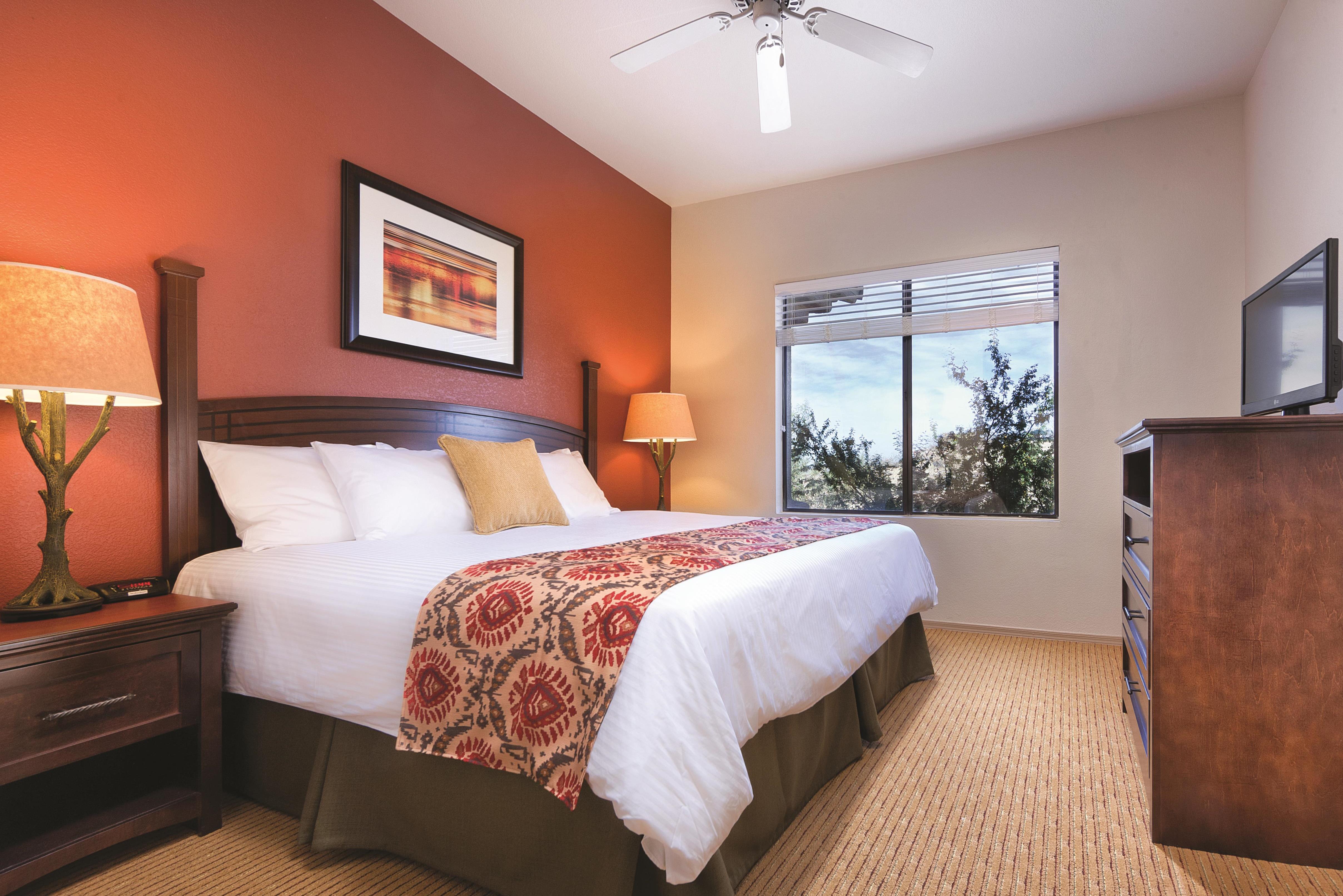 Guest room feature at the WorldMark Phoenix - South Mountain Preserve in Phoenix, Arizona