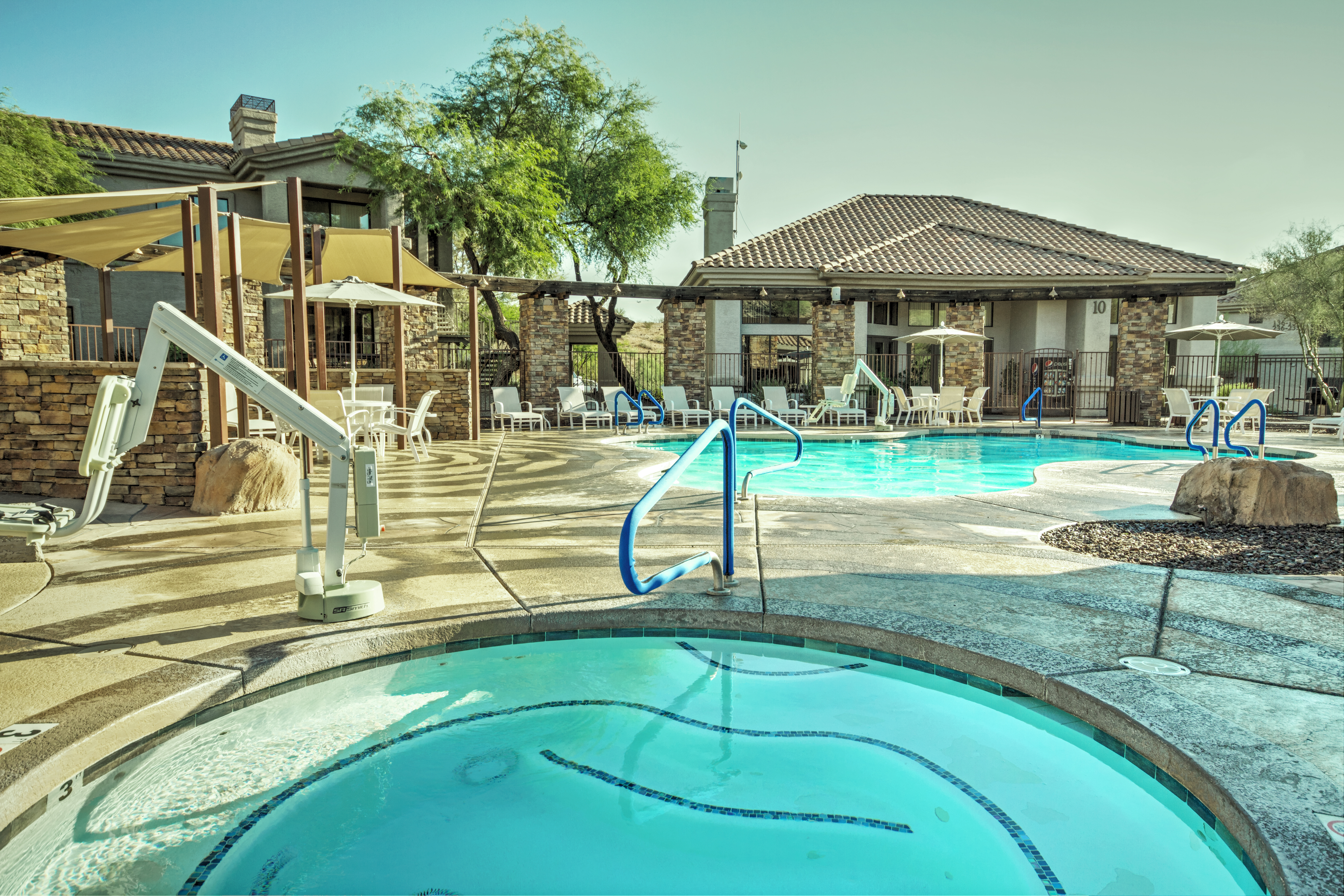 Pool daytime image at the WorldMark Phoenix - South Mountain Preserve in Phoenix, Arizona