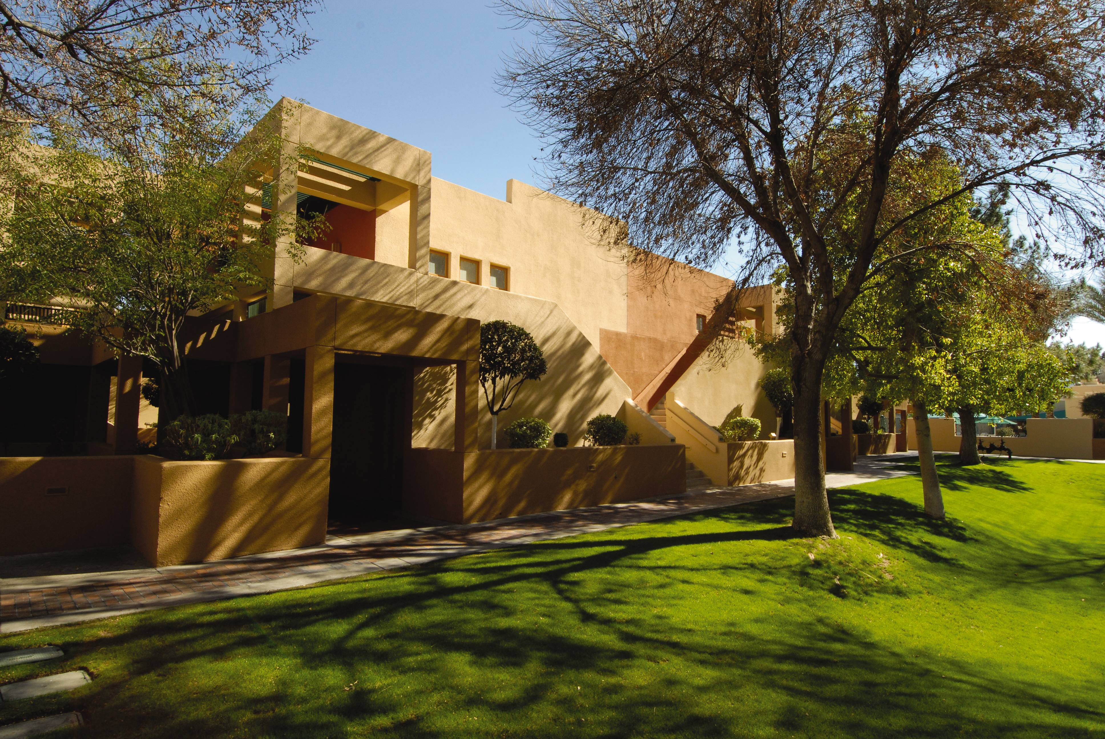 Exterior of Club Wyndham Orange Tree Resort hotel in Scottsdale, Arizona