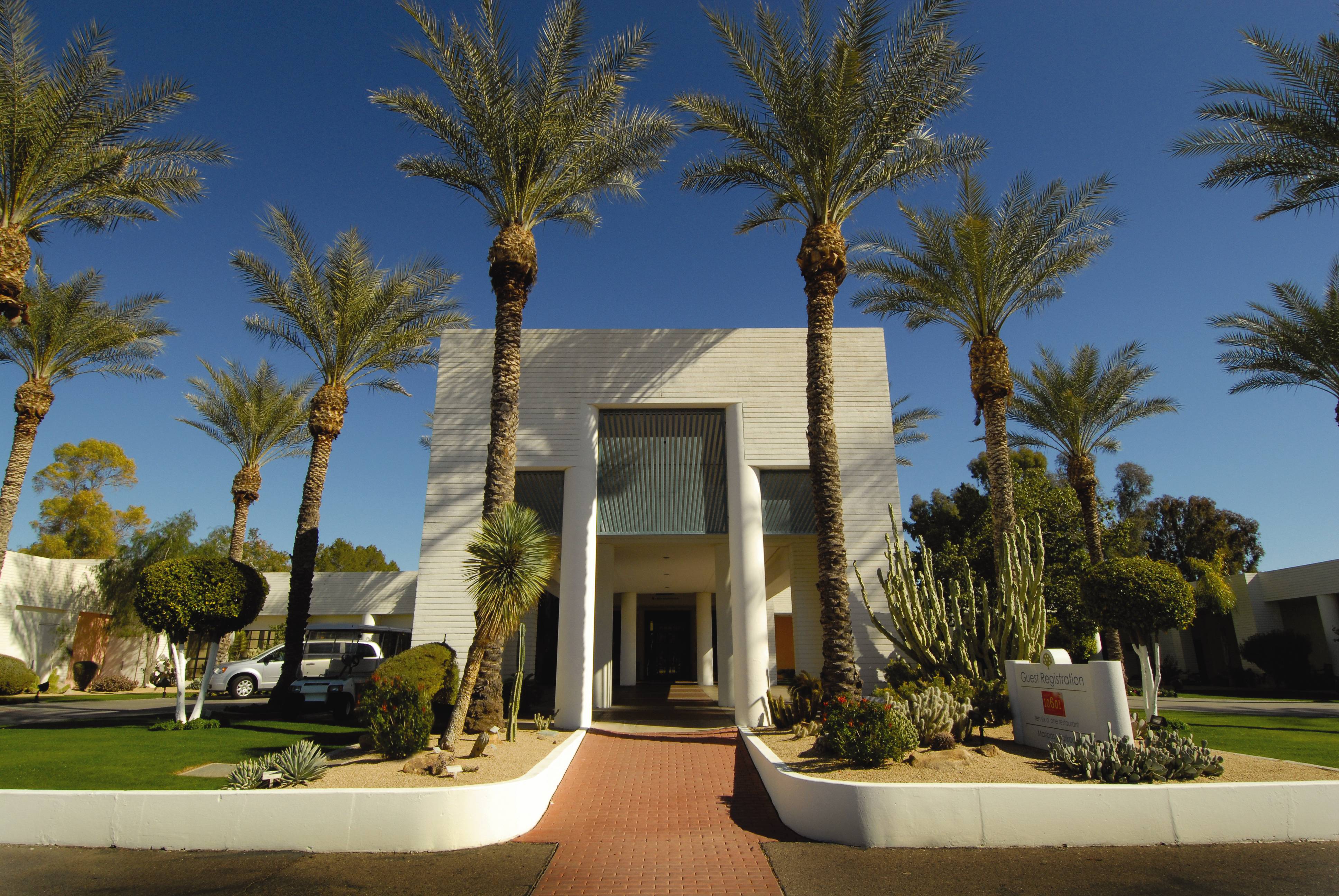 Exterior of Club Wyndham Orange Tree Resort hotel in Scottsdale, Arizona