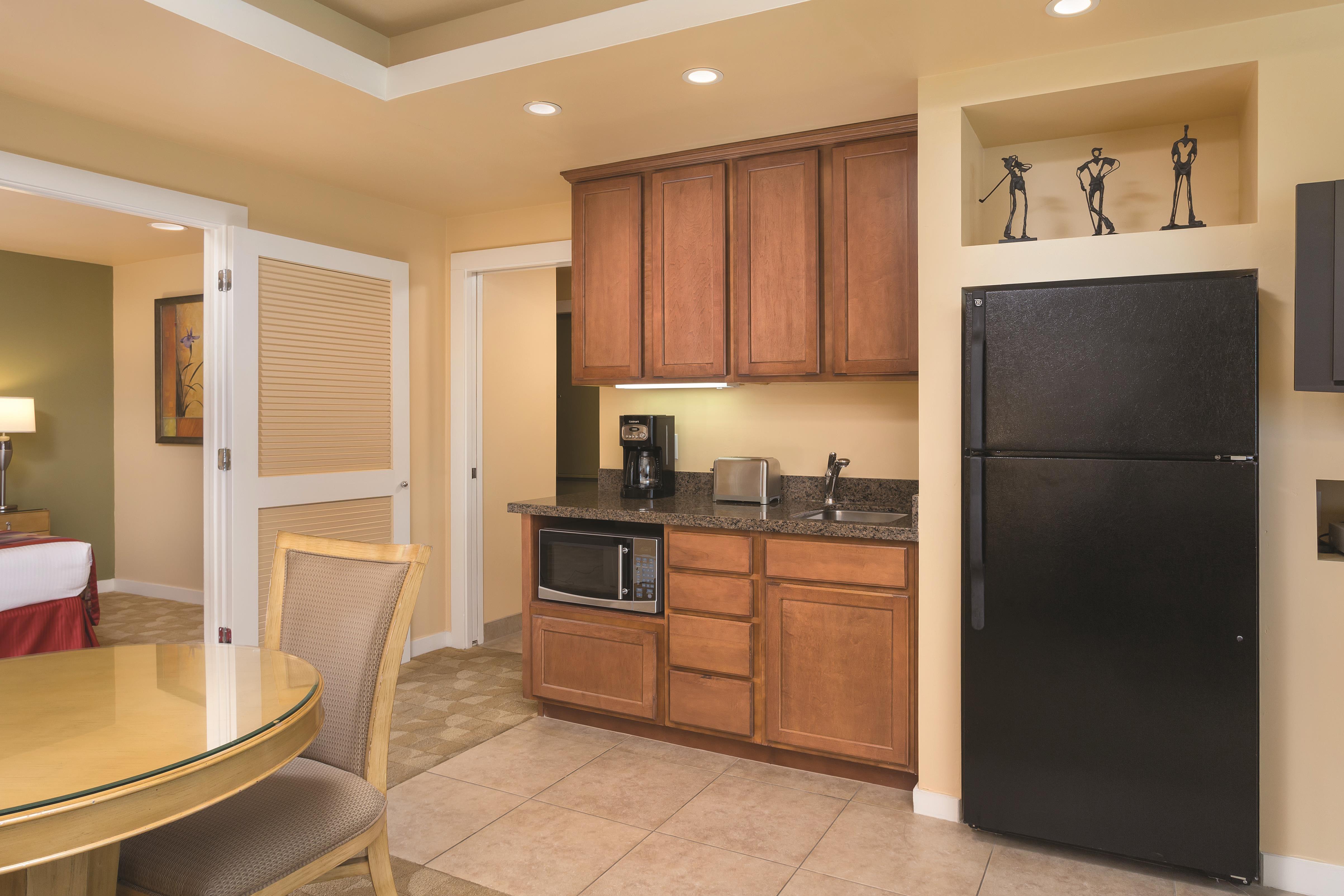 Guest room at the Club Wyndham Orange Tree Resort in Scottsdale, Arizona