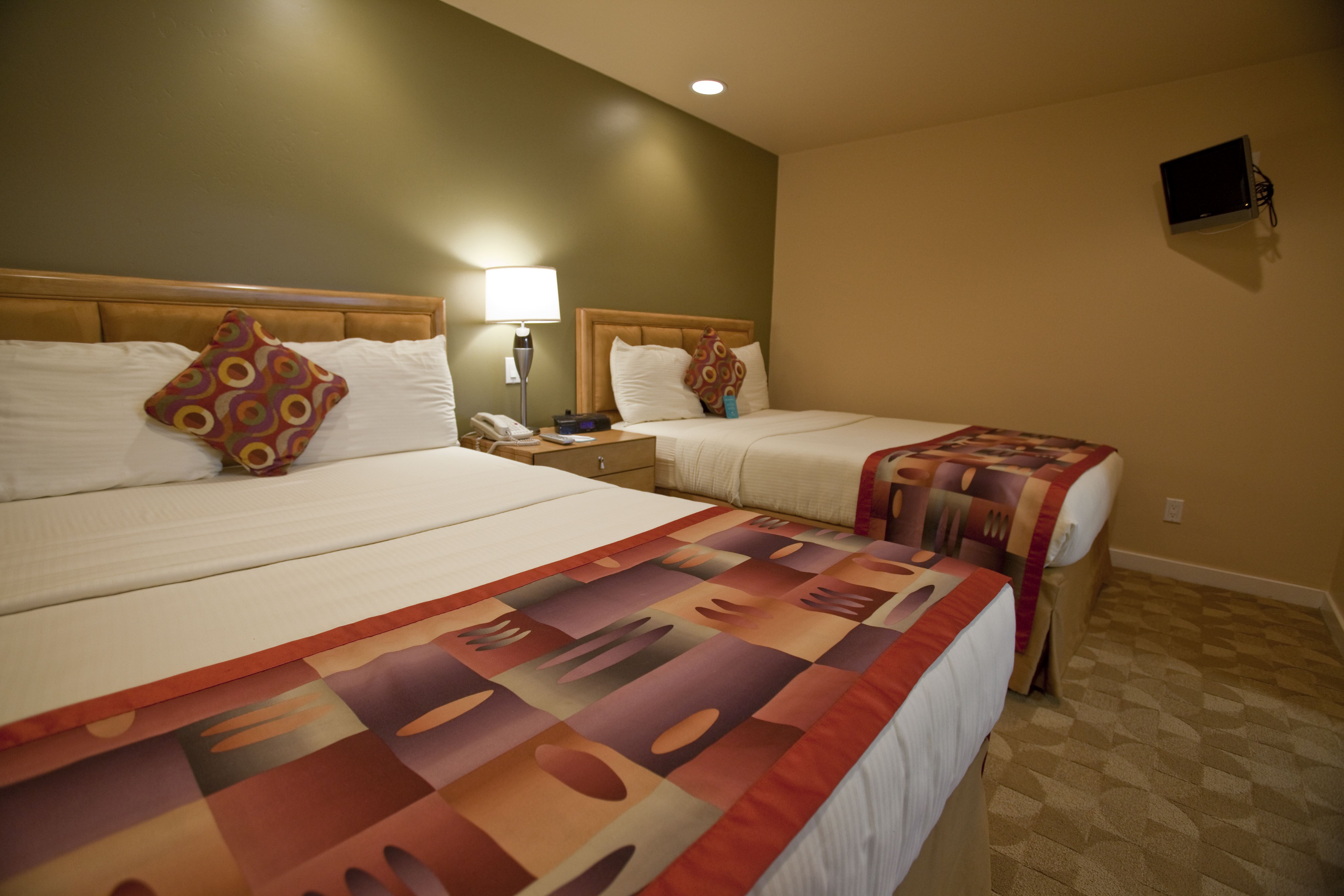 Guest room at the Club Wyndham Orange Tree Resort in Scottsdale, Arizona