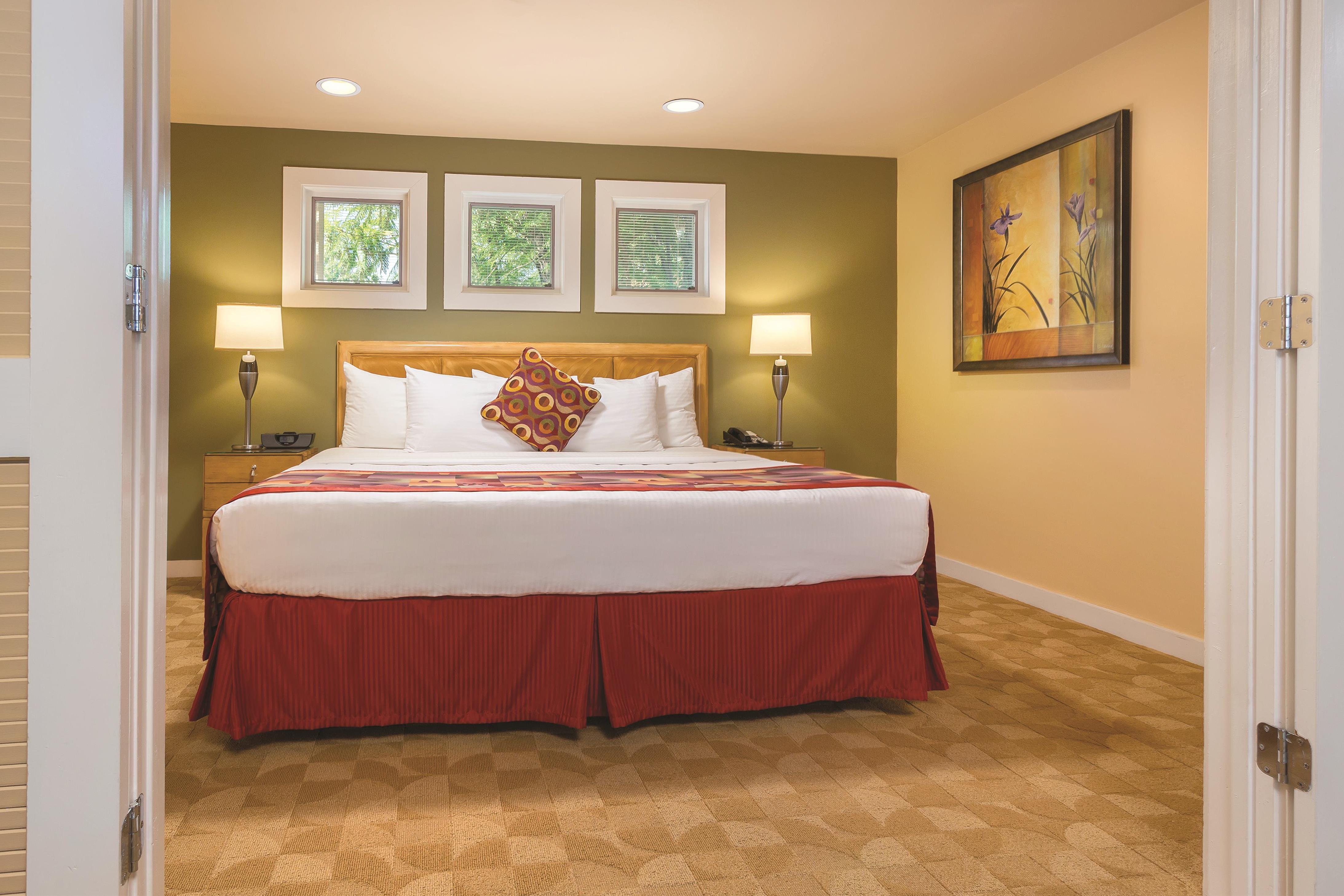 Guest room at the Club Wyndham Orange Tree Resort in Scottsdale, Arizona