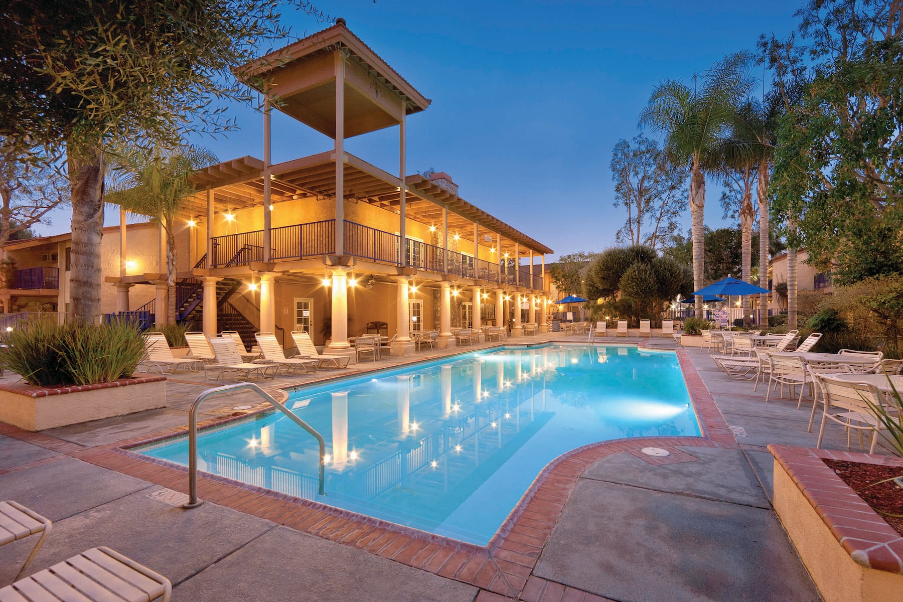 Pool at the Club Wyndham Dolphin's Cove in Anaheim, California