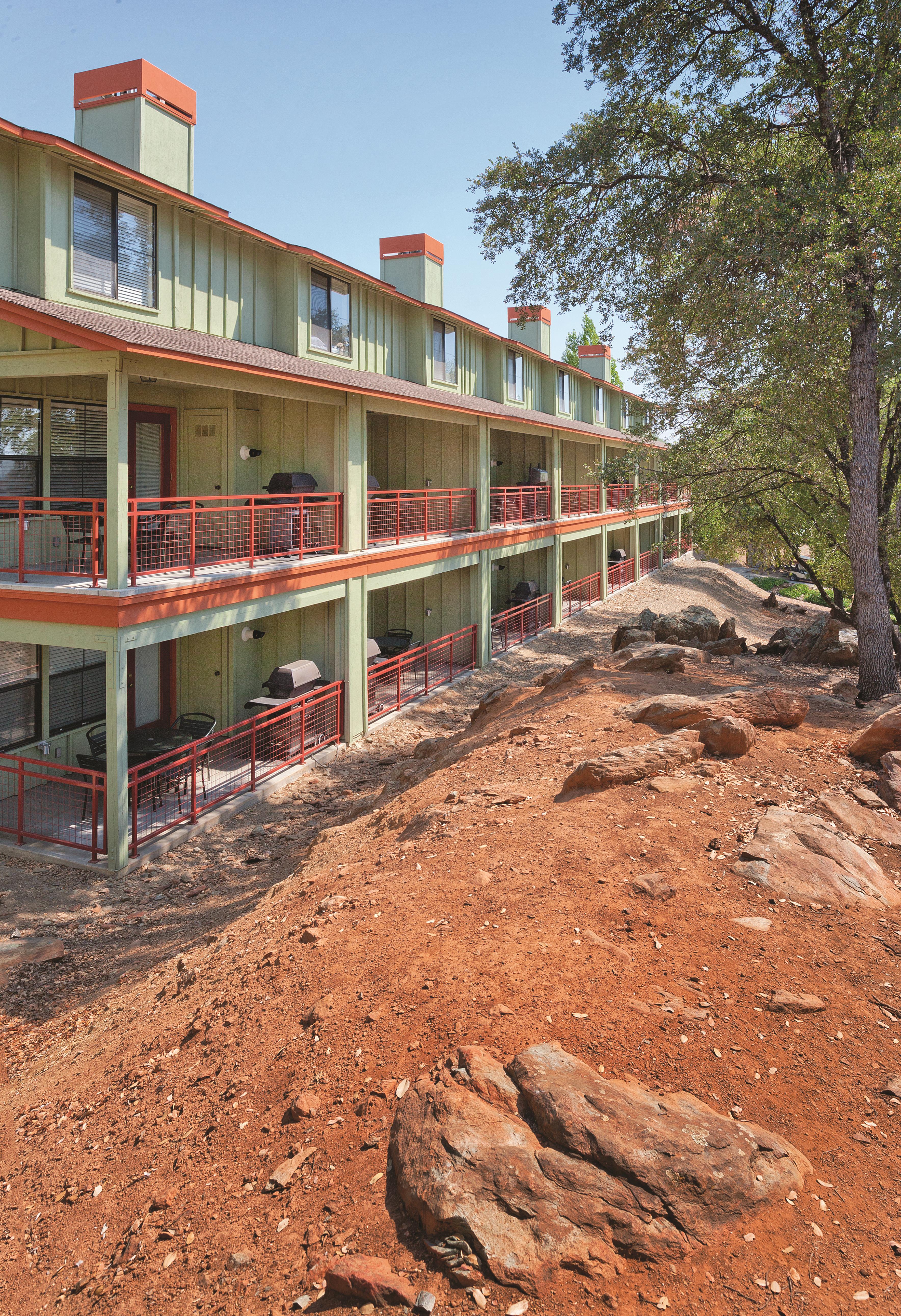 Exterior of WorldMark Angels Camp hotel in Angels Camp, California
