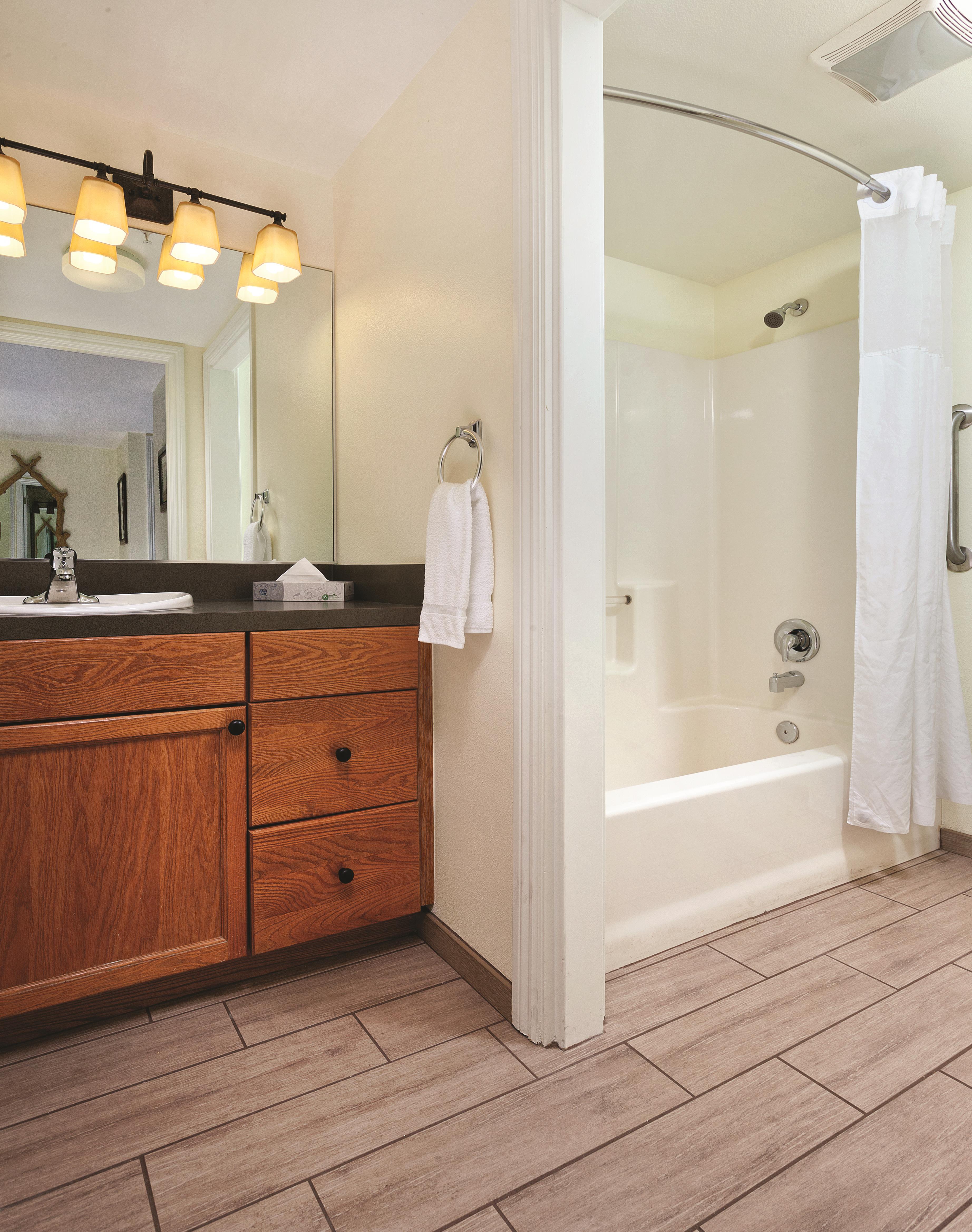 Guest room at the WorldMark Angels Camp in Angels Camp, California