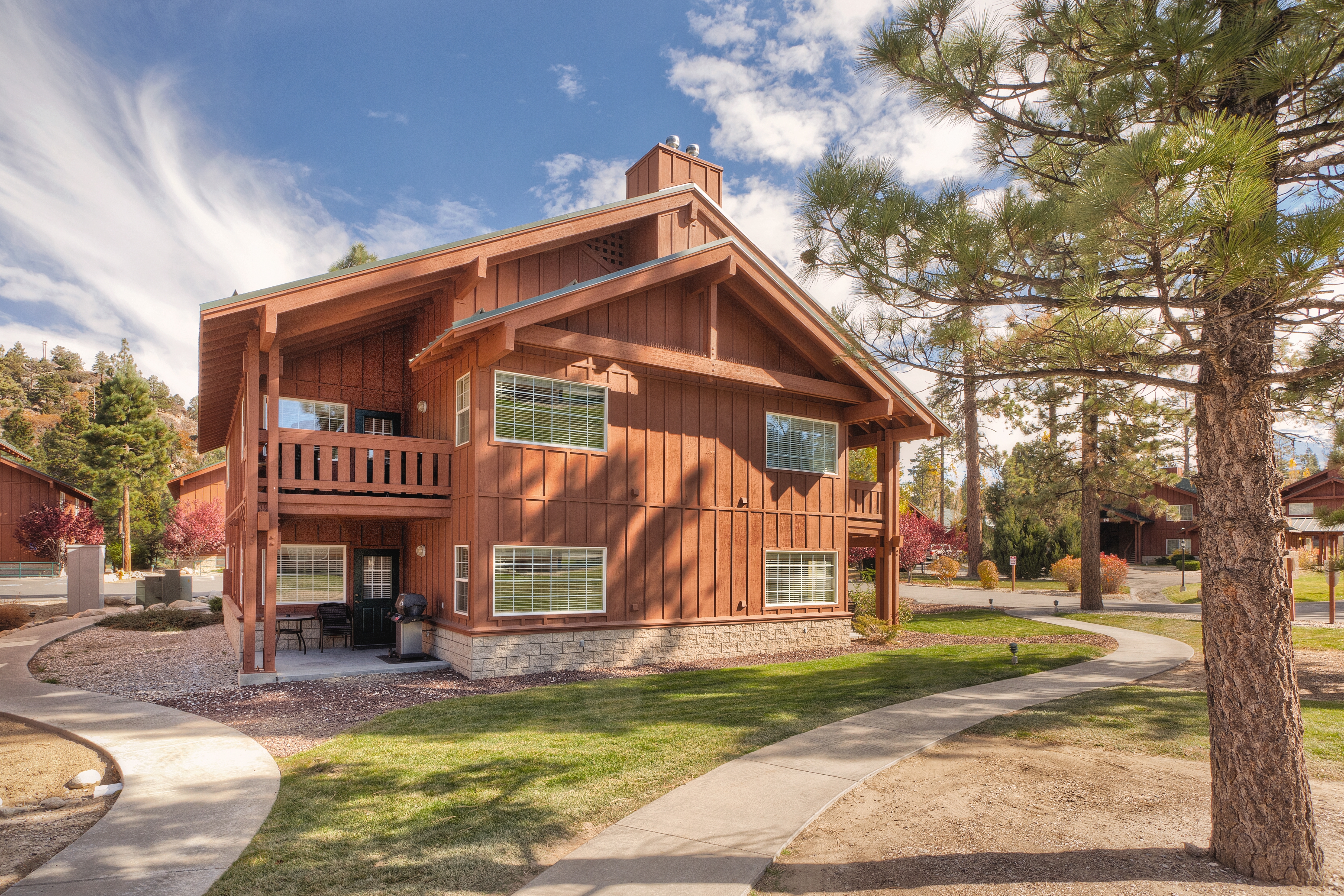 Exterior Day Image of WorldMark Big Bear Lake hotel in Big Bear Lake, California