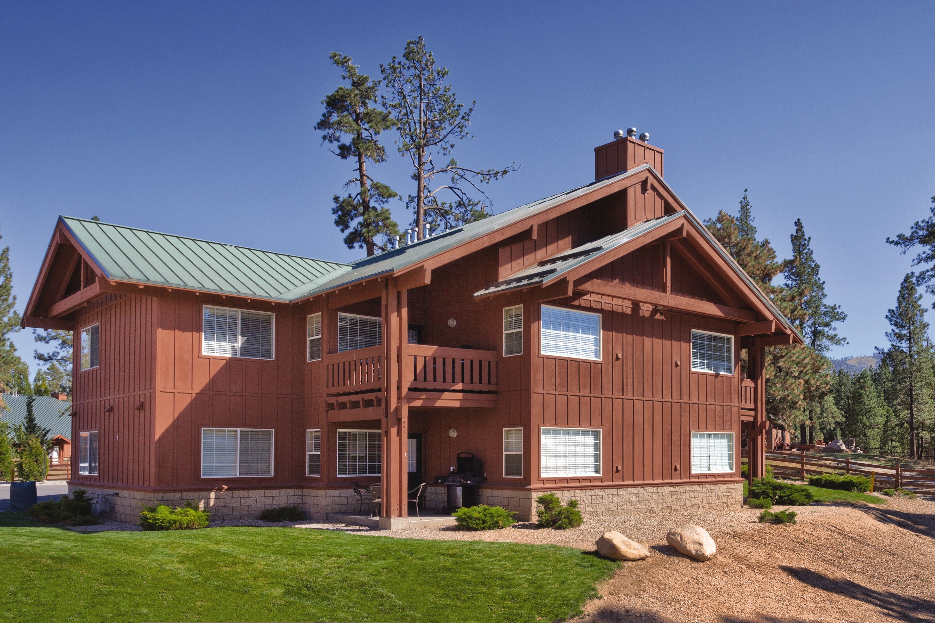 Exterior Day Image of WorldMark Big Bear Lake hotel in Big Bear Lake, California