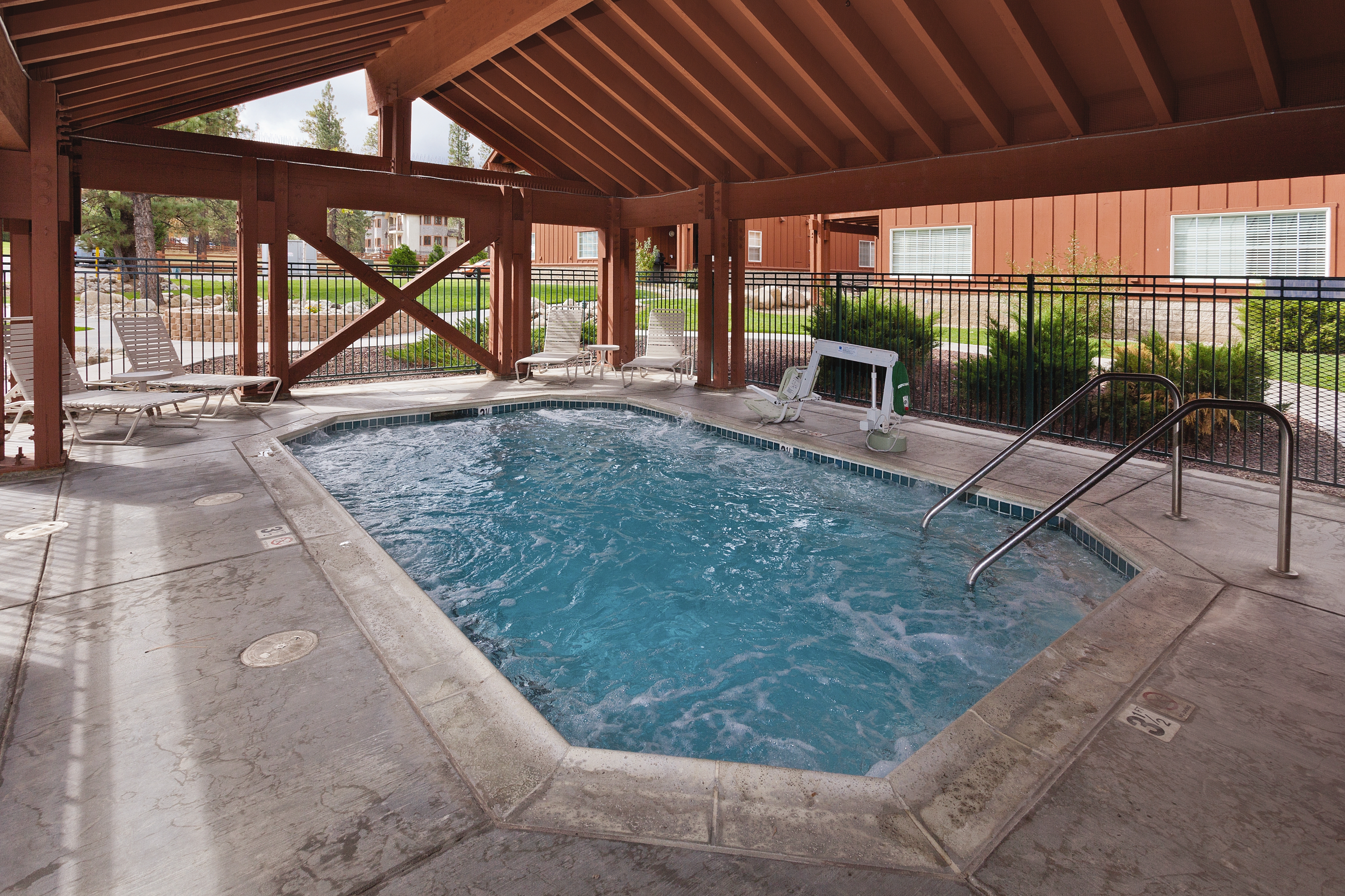 Hot tub at the WorldMark Big Bear Lake in Big Bear Lake, California