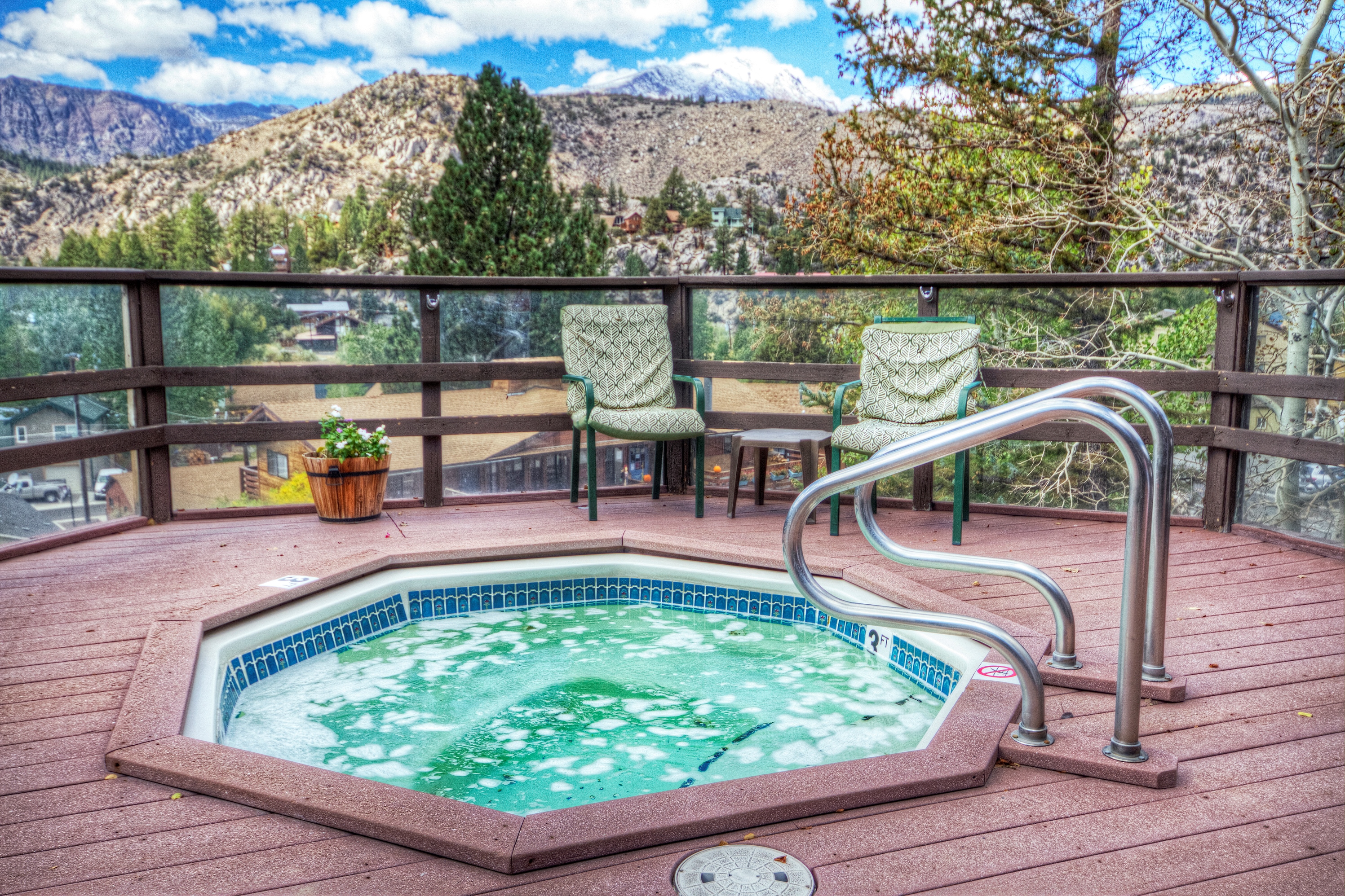 Heidelberg Inn spa feature in June Lake, California