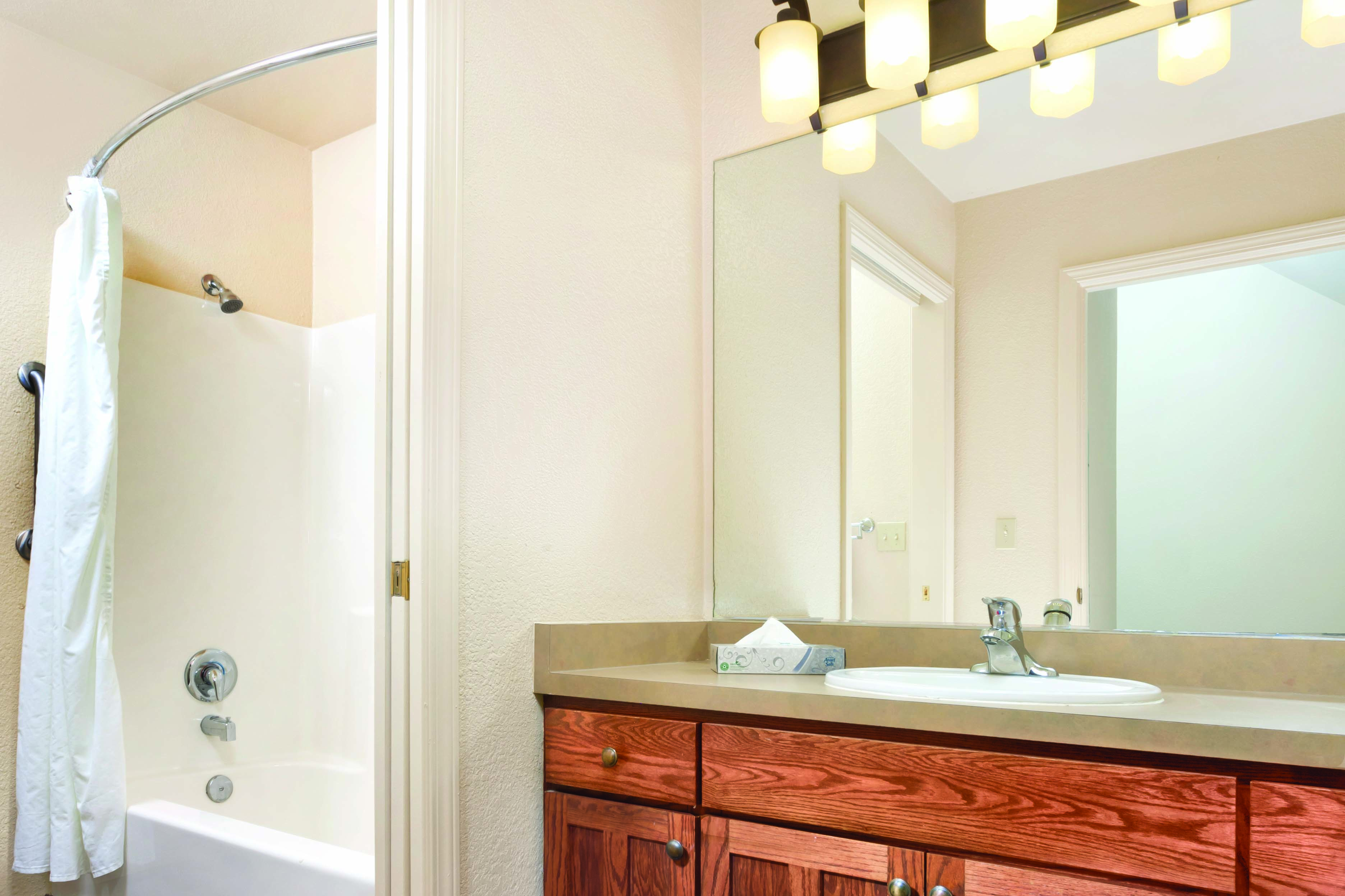 Guest room bath at the WorldMark Clear Lake in Nice, California