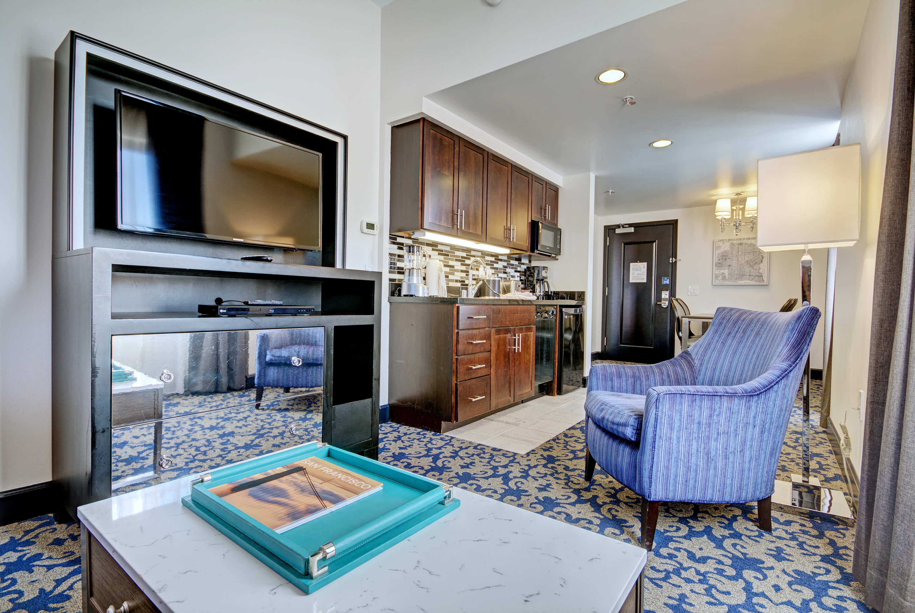 Club Wyndham Canterbury suite living room in San Francisco, California
