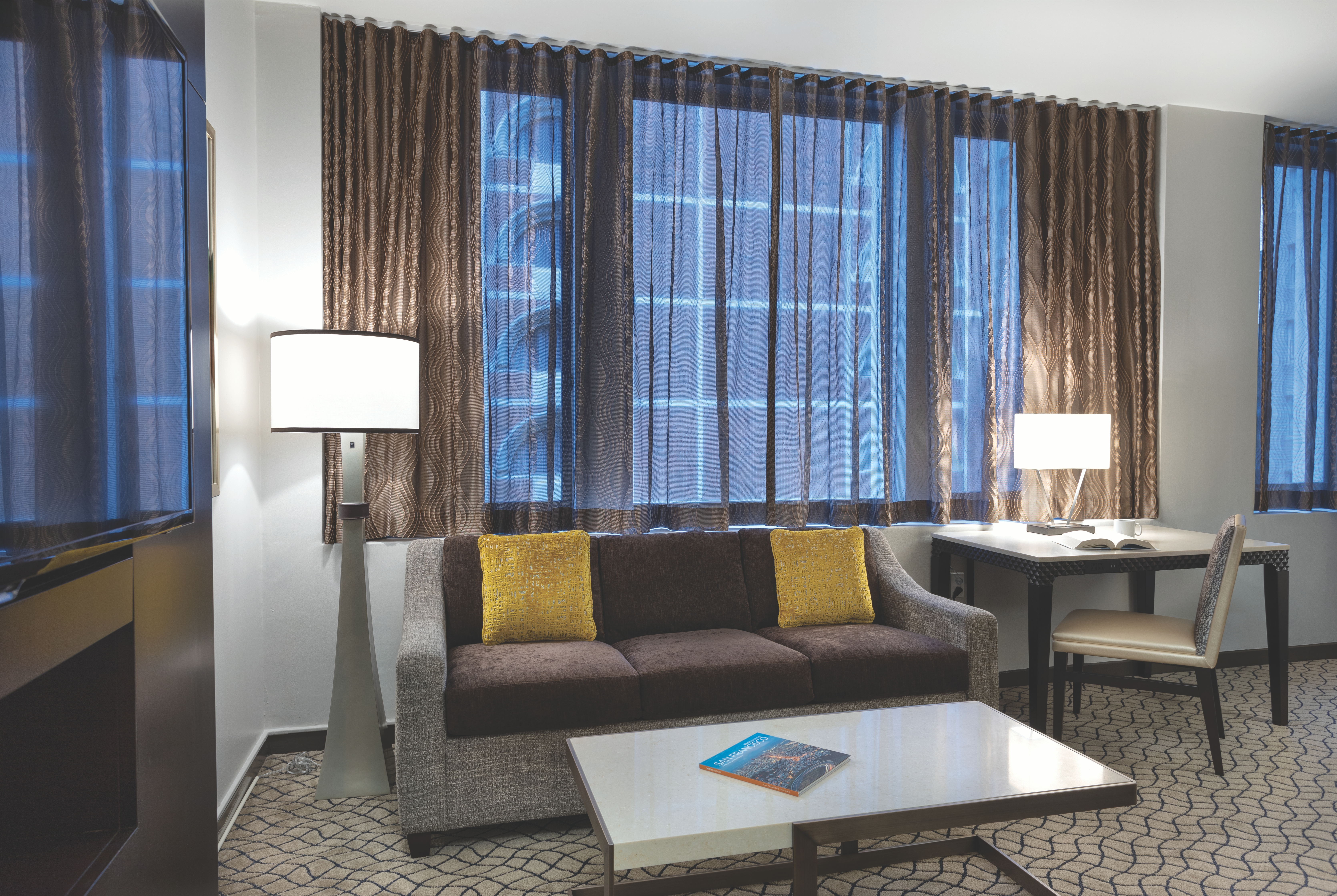 Guest room at the The Donatello in San Francisco, California