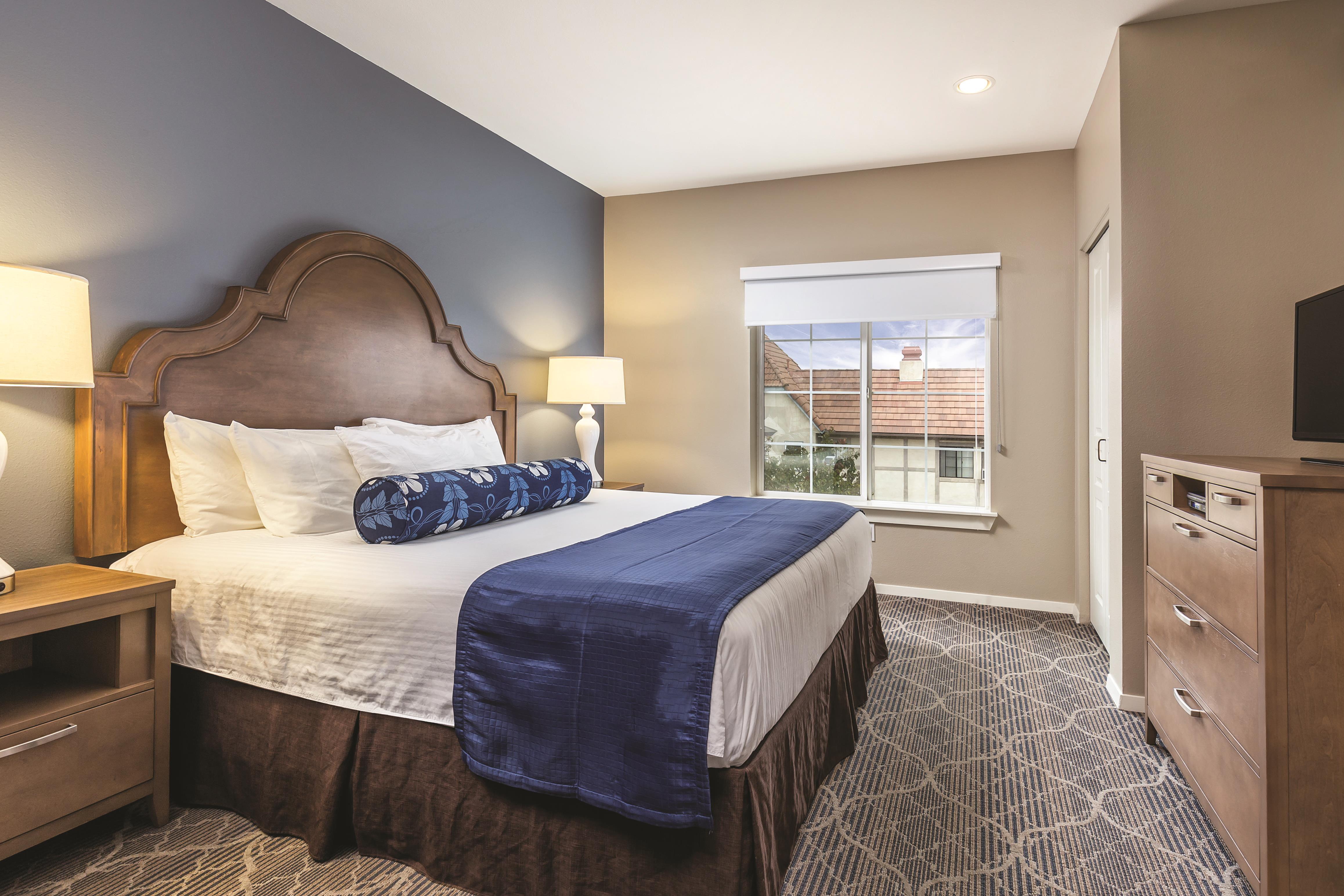 Guest room at the WorldMark Solvang in Solvang, California